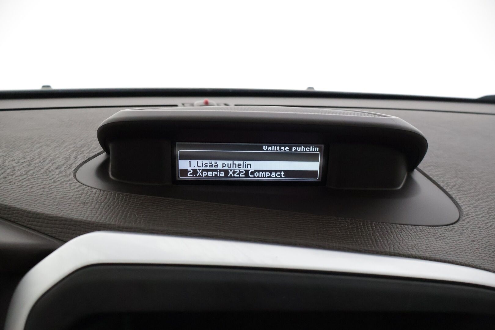 Volvo XC60 2011 D5 AWD Summum aut * Webasto / Kuskin Istuin Muistilla / Kessy / Koukku / Bluetooth / P.Tutkat * - * Kovilla varusteilla ja hyvällä pidolla ollut yksilö kaksilla asiallisilla renkailla ja vanteilla! * - HULLUT VÄLIPÄIVÄT KORKOTARJOUS 2,49%