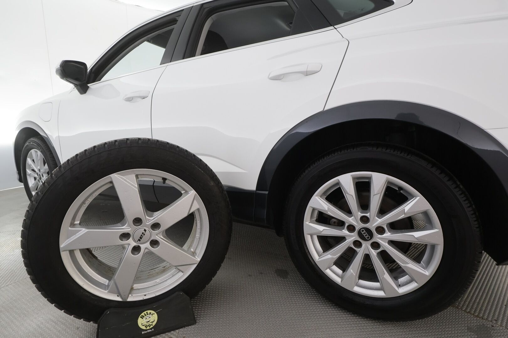 Audi Q3 2023 Sportback Progress 45 TFSI e 180 kW S tronic - | ACC | Koukku | Digimittaristo | Sporttipenkit | P.kamera | LED | Keyless | Sähk. takaluukku | Apple & Android | Merkkihuollot | 1-om suomiauto |