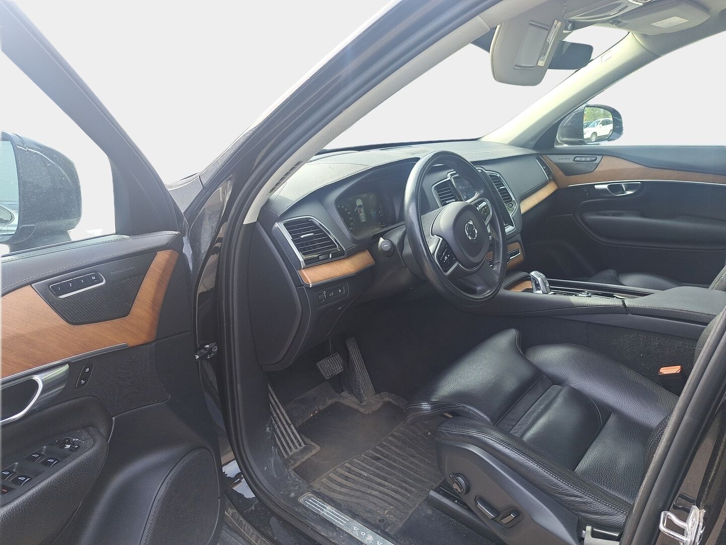 Volvo XC90 2019 T8 AWD Inscription aut - Panorama | 7-Paikkainen | H&K | HUD | 360-Kamera | Webasto | Taittuva koukku | Muistinahat | Keyless