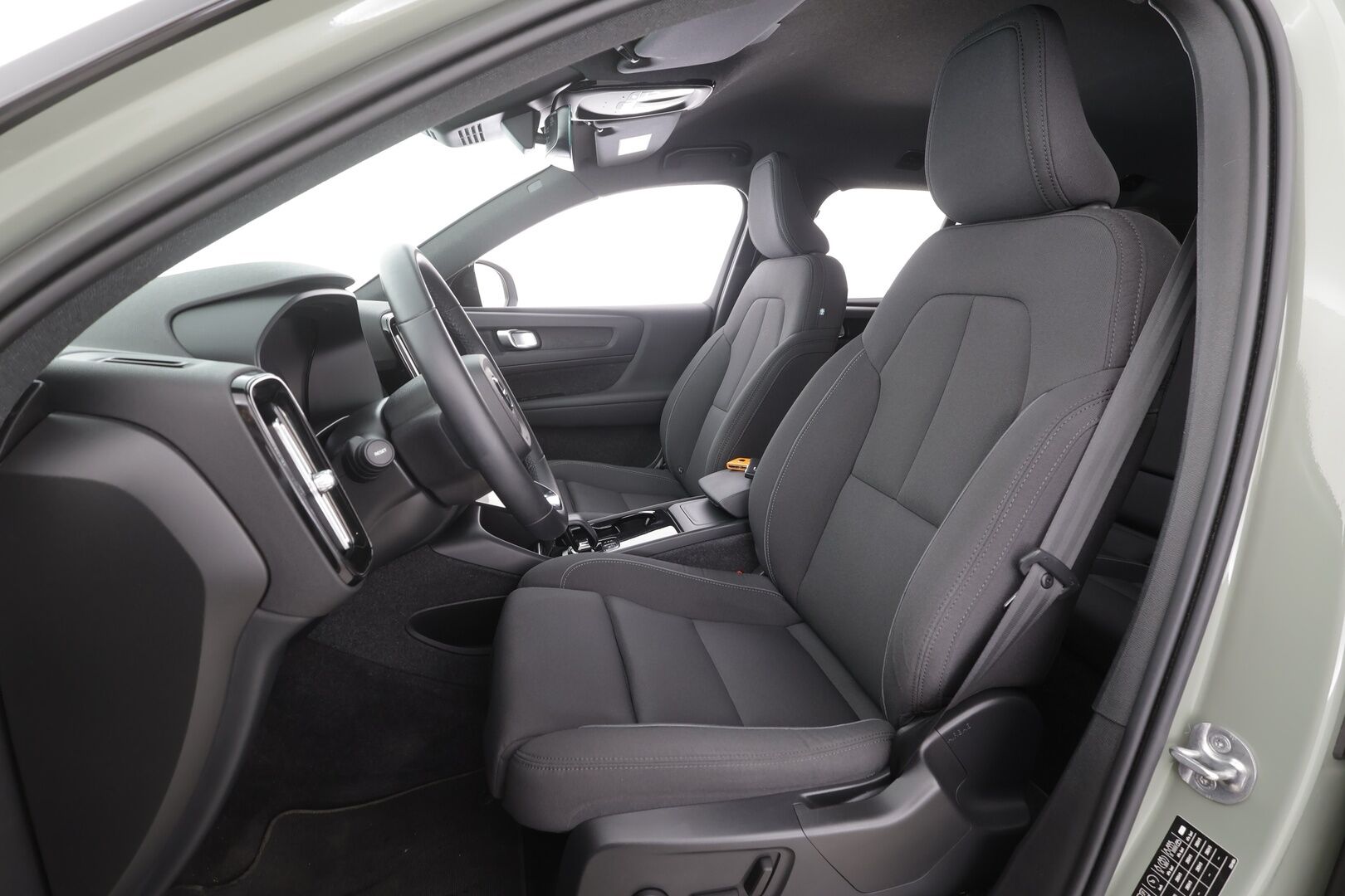 Volvo XC40 2023 Recharge Single Plus aut - | ACC | ILP | Koukku | P.Kamera | Muistipenkki | High Performance audio | LED | Apple&Android | Ratinlämmitys | Keyless | 1.Om Suomi-auto | Kahdet Renkaat | Merkkihuollettu |