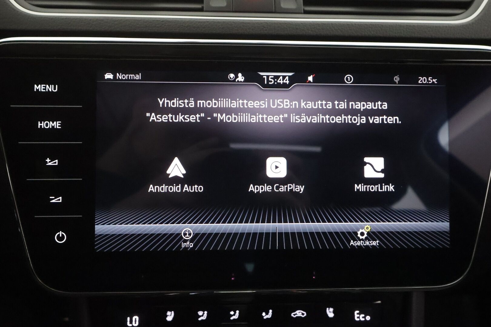 Skoda Superb 2024 Combi 1.4 TSI PHEV L&K iV BusinessLine DSG Autom. - | ACC | Webasto | Canton | Matrix | Ilmastoidut muistipenkit | Panorama | 360° | Digimittaristo | Lämm. ratti | Keyless | 1-om suomiauto | ALV | 