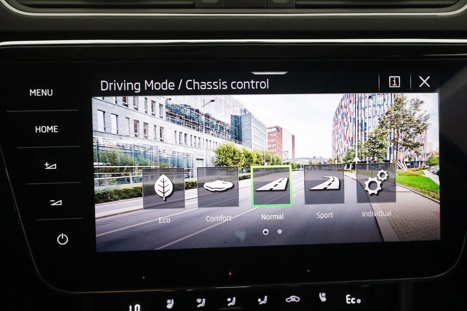 Skoda Superb 2024 Combi 1.4 TSI PHEV L&K iV BusinessLine DSG Autom. - | ACC | Webasto | Canton | Matrix | Ilmastoidut muistipenkit | Panorama | 360° | Digimittaristo | Lämm. ratti | Keyless | 1-om suomiauto | ALV | 