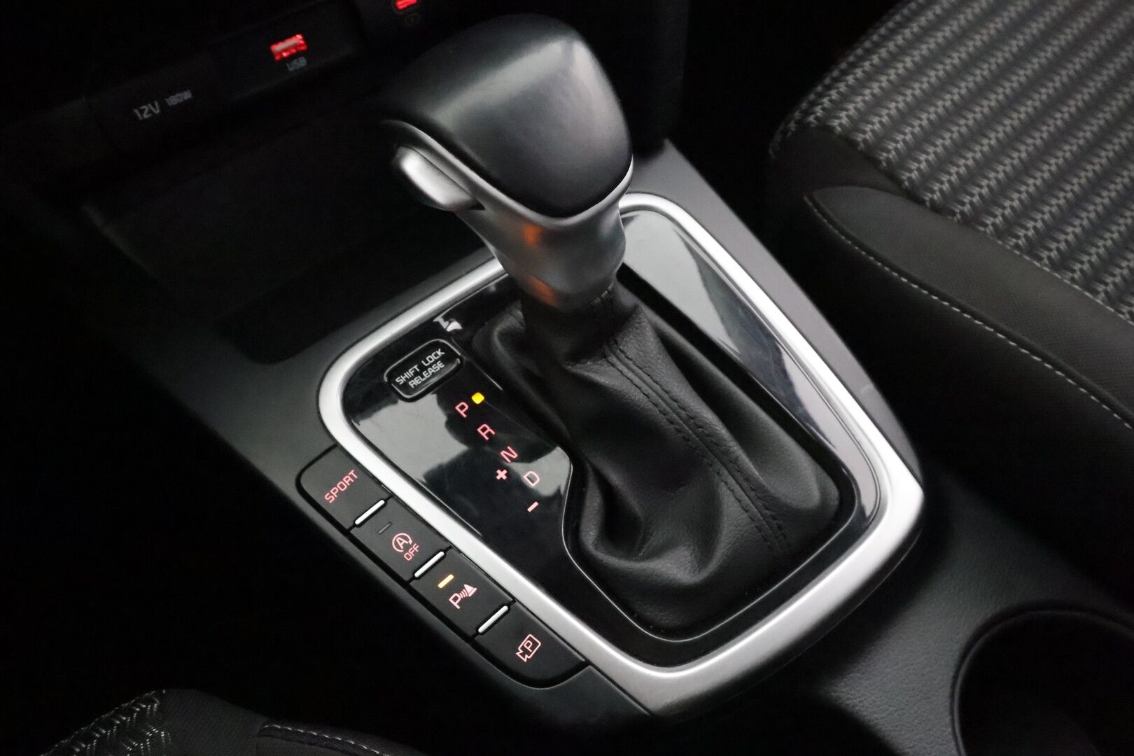 Kia Ceed 2023 1,5 T-GDI 160hv EX SW DCT - | 1-om suomiauto | Merkkihuollettu | P.kamera | Vakkari | Lämm. ratti | Apple & Android | Lane Assist | Hätäjarrutusavustin | 2x renkaat aluin | 