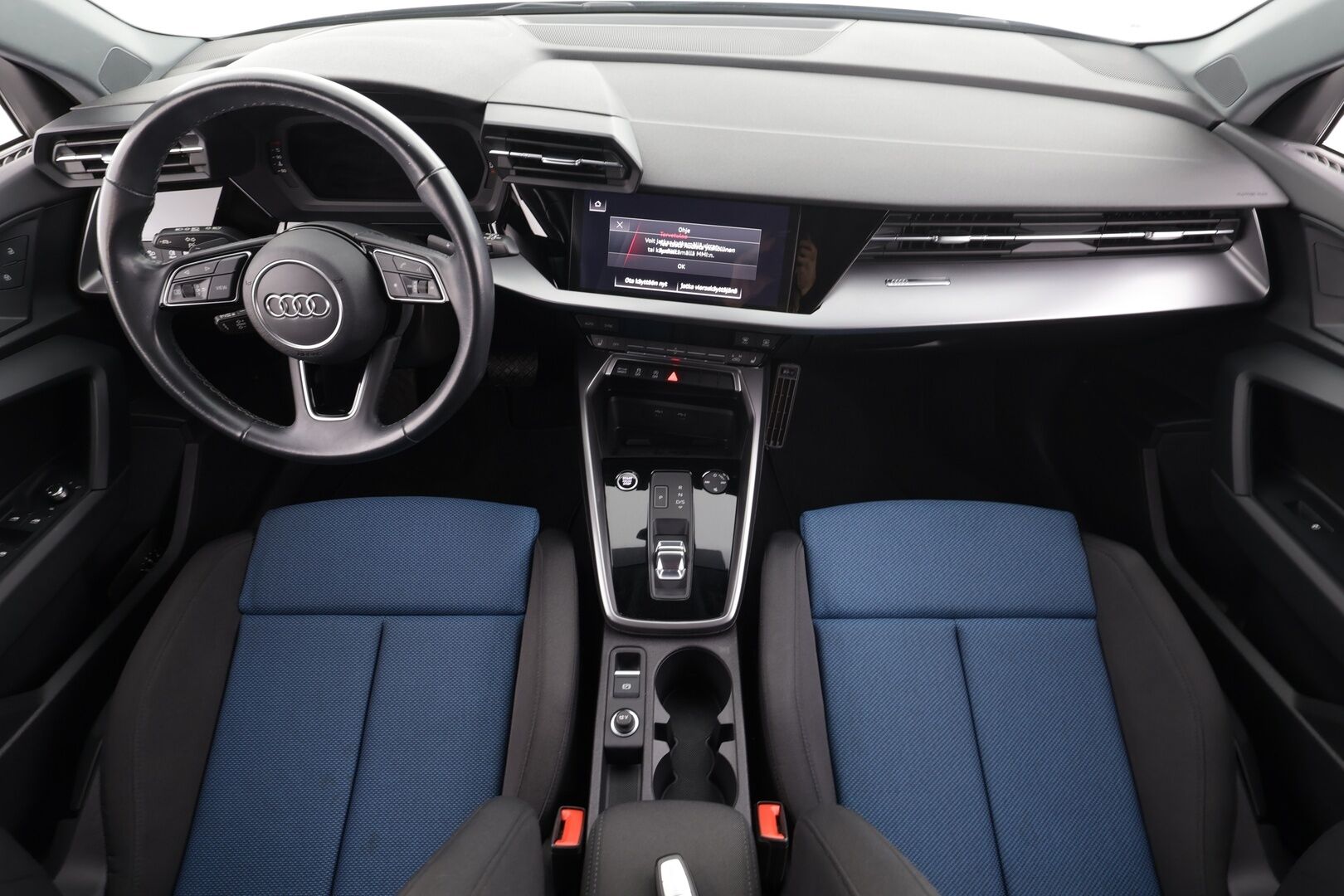 Audi A3 2024 Sportback Business 30 TFSI 81kW MHEV S tronic * ACC / P.tutka / LED / Sporttipenkit / Digimittaristo / Lohko+Sisä * - 1.Om Suomi-auto / Kahdet renkaat aluvanteilla / Merkkihuollettu