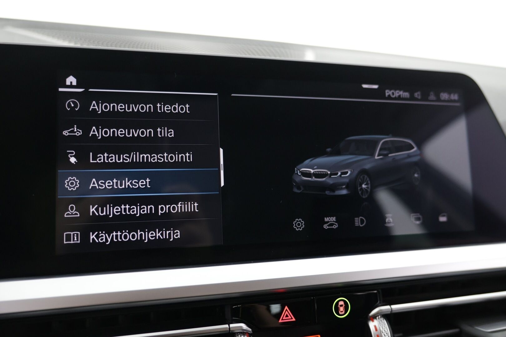 BMW 330 2021 G21 Touring 330e A Charged Edition - Digimittaristo | Sport-penkit | Navi | Tutkat
