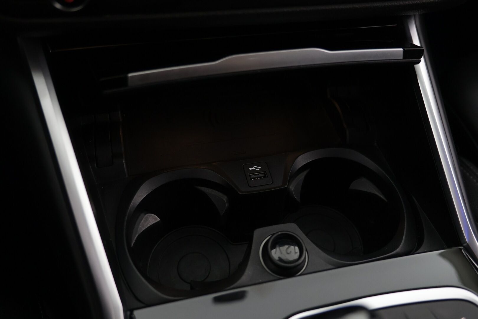 BMW 330 2021 G21 Touring 330e A Charged Edition - Digimittaristo | Sport-penkit | Navi | Tutkat