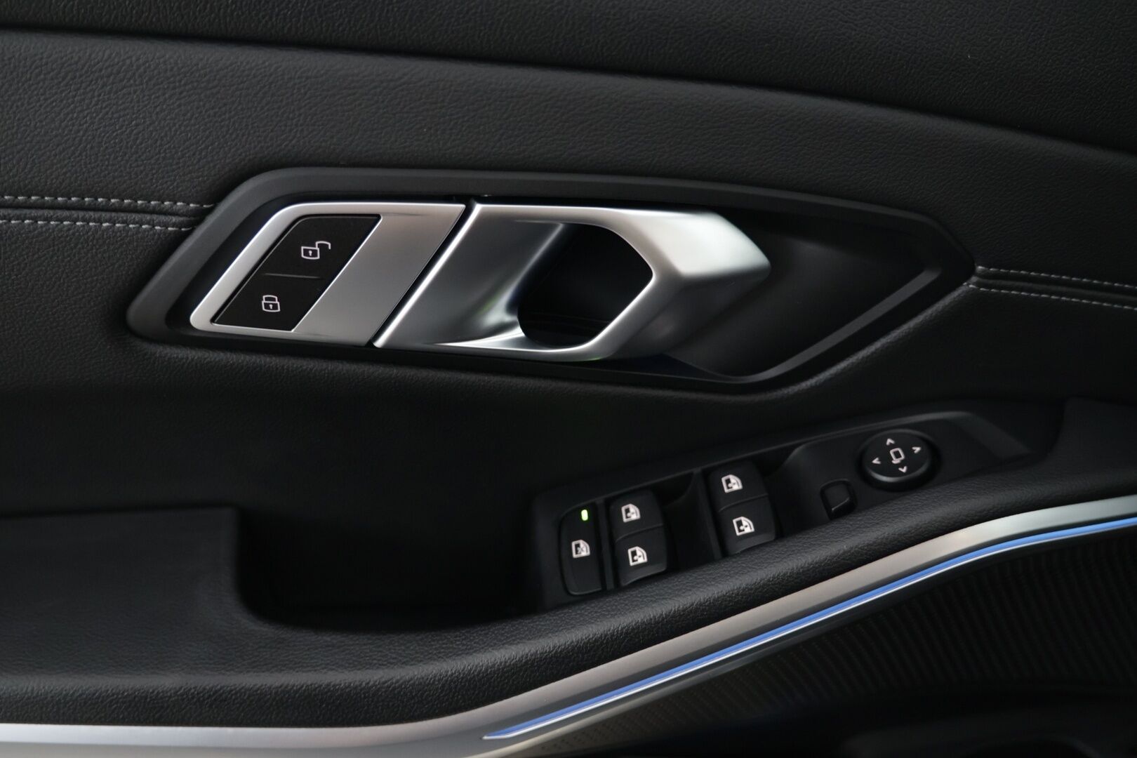 BMW 330 2021 G21 Touring 330e A Charged Edition - Digimittaristo | Sport-penkit | Navi | Tutkat