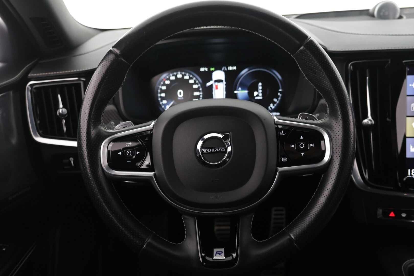 Volvo V90 2018 T8 TwE AWD R-Design Polestar Engineered - | Polestar-optimoitu! | B&W | Pilot Assist | Koukku | Ennakkomyynnissä! |