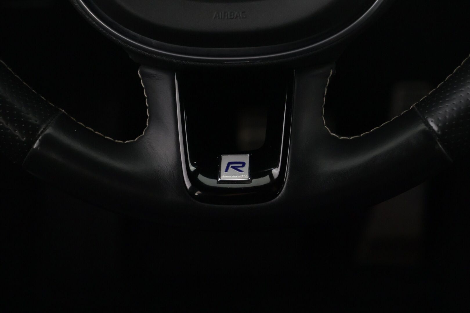 Volvo V90 2018 T8 TwE AWD R-Design Polestar Engineered - | Polestar-optimoitu! | B&W | Pilot Assist | Koukku | Ennakkomyynnissä! |