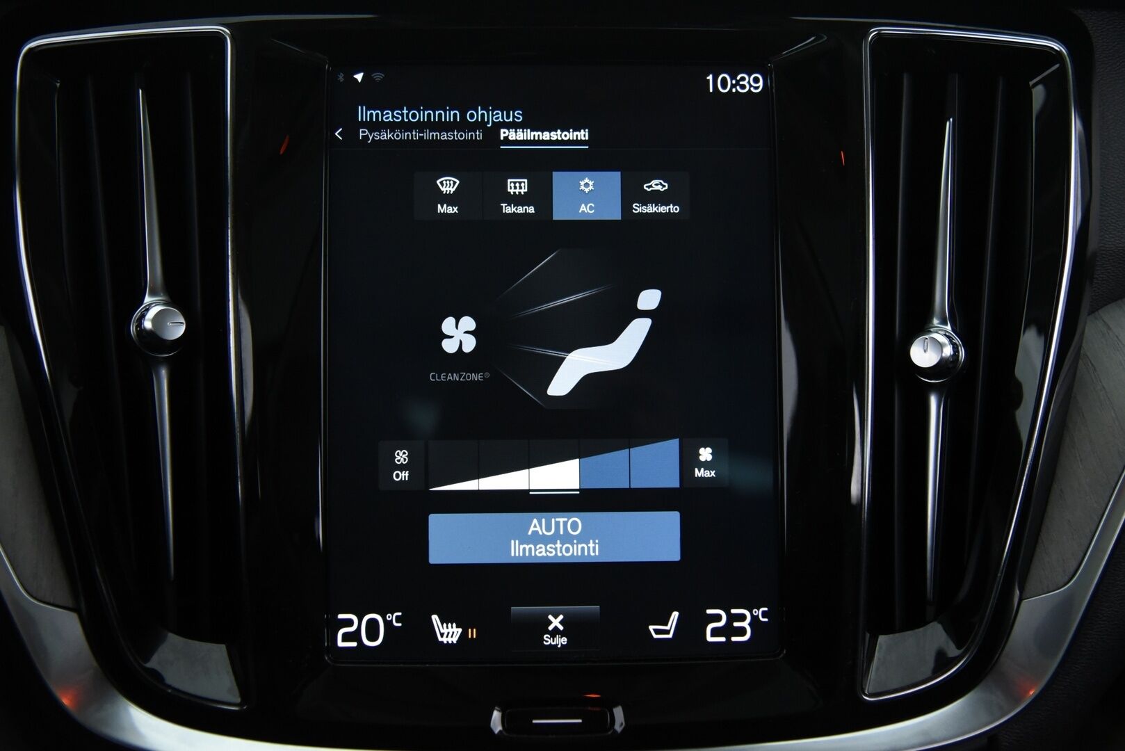 Volvo V60 2019 T8 TwE AWD Inscription / Webasto / Adapt.vakkari / Sport Nahkapenkit / Navi / Koukku / Panorama - 2x alumiinivanteet / Hihna juuri tehty!