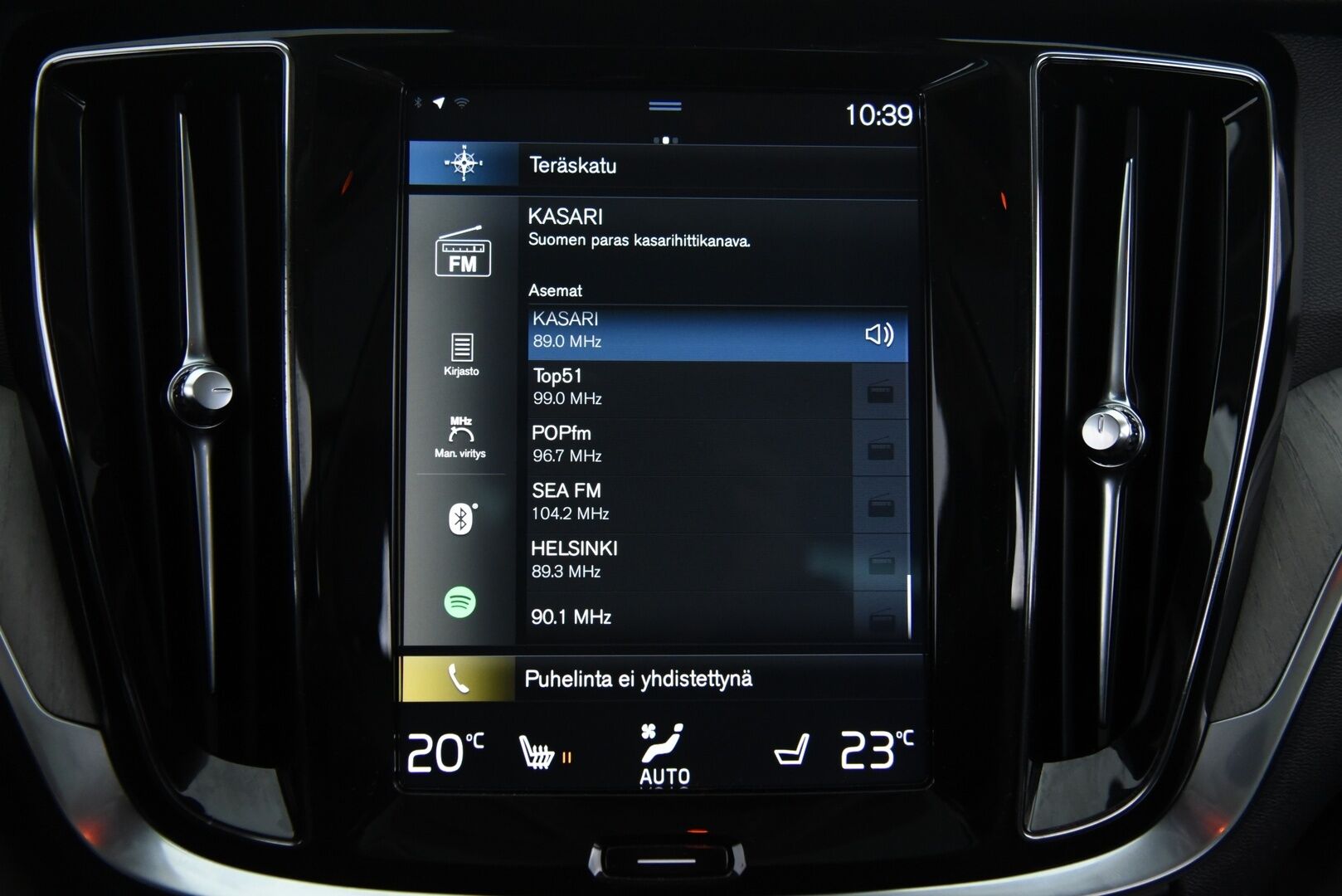 Volvo V60 2019 T8 TwE AWD Inscription / Webasto / Adapt.vakkari / Sport Nahkapenkit / Navi / Koukku / Panorama - 2x alumiinivanteet / Hihna juuri tehty!