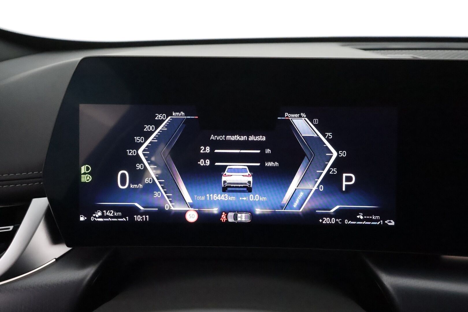 BMW X1 2023 U11 25e xDrive Charged Edition **Harman/Kardon / Adapt.Vakkari / LED / Koukku / P.kamera / Sporttipenkki Muistilla** - 3,99 % KORKOTARJOUS TÄHÄN AUTOON - 1-om Suomi-auto / 2x Latauskaapelit / Kahdet Renkaat / Merkkihuollettu!