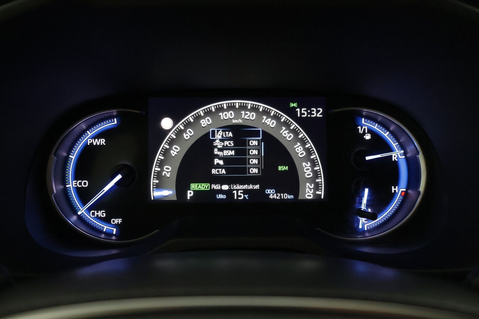 Toyota RAV4 2019 2,5 Hybrid Active * Adapt. Vakkari / P-kamera / Kaistavahti / LED-valot / KeylessGo * - 3,99 % KORKOTARJOUS TÄHÄN AUTOON - * Vähän ajettu! / 2x Vanteet&Renkaat / Bluetooth / Navi / Ratinlämmitin *