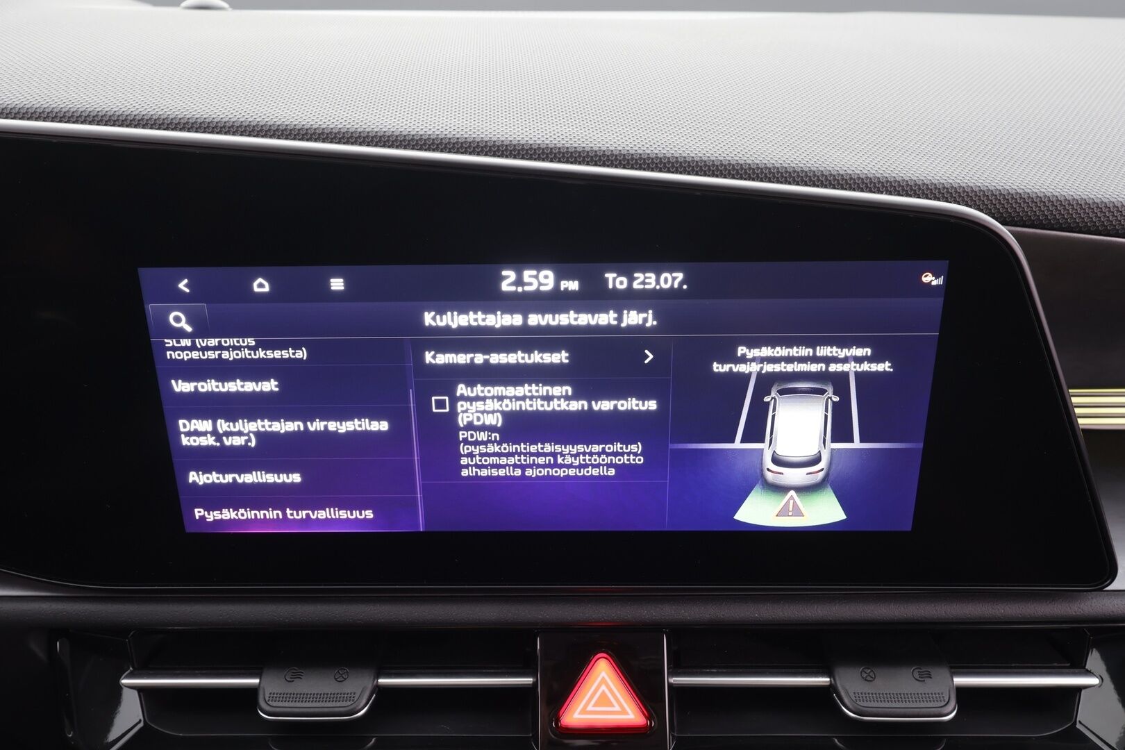 Kia Niro 2023 EX 64,8kWh 204hv Premium - | ACC | ILP | Koukku | Sähköpenkki | Puolinahat | LED | V2L | HDA | P.kamera | Keyless | Sähk. takaluukku | Merkkihuollot | 2x renkaat aluin |