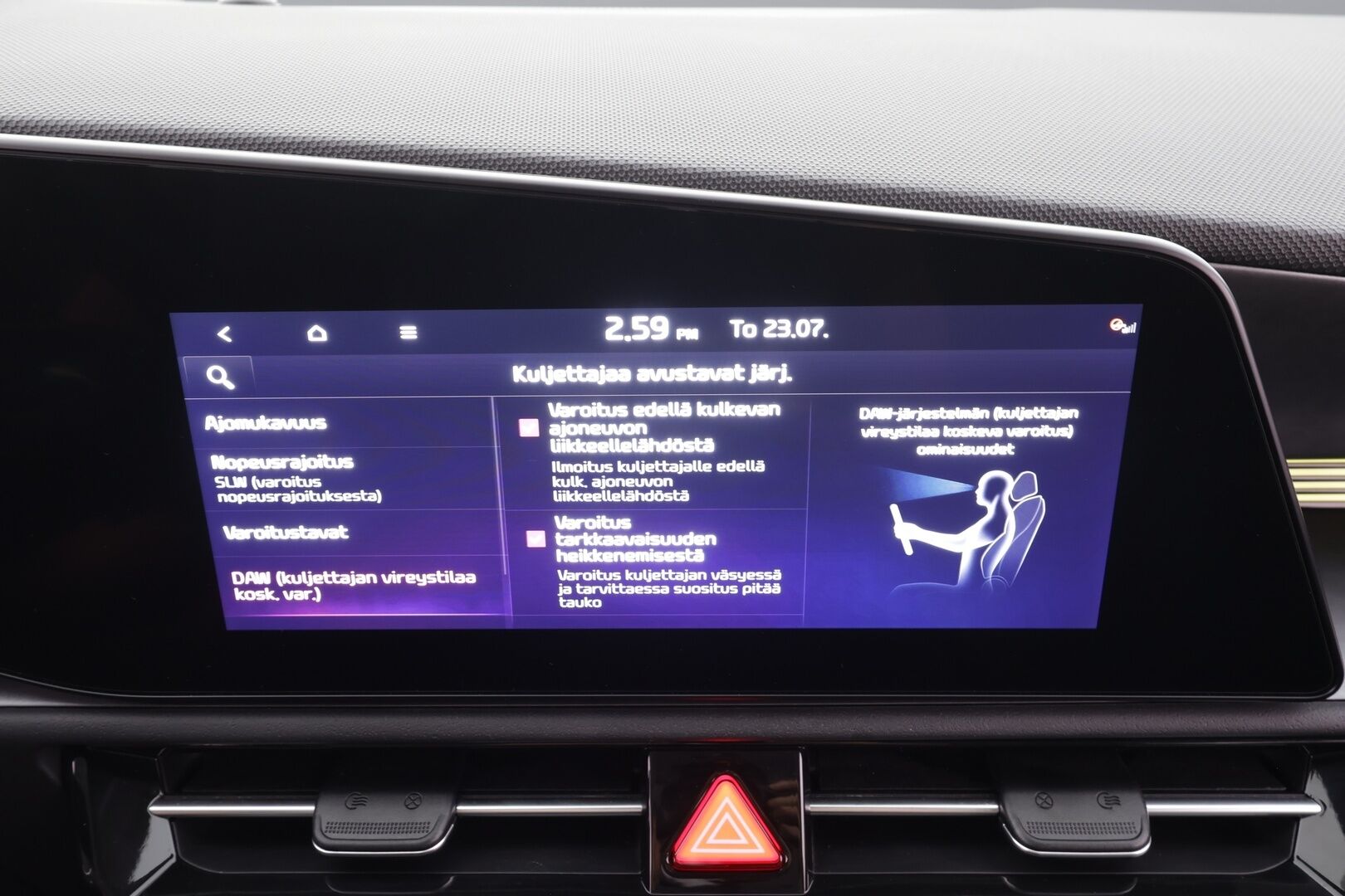 Kia Niro 2023 EX 64,8kWh 204hv Premium - | ACC | ILP | Koukku | Sähköpenkki | Puolinahat | LED | V2L | HDA | P.kamera | Keyless | Sähk. takaluukku | Merkkihuollot | 2x renkaat aluin |