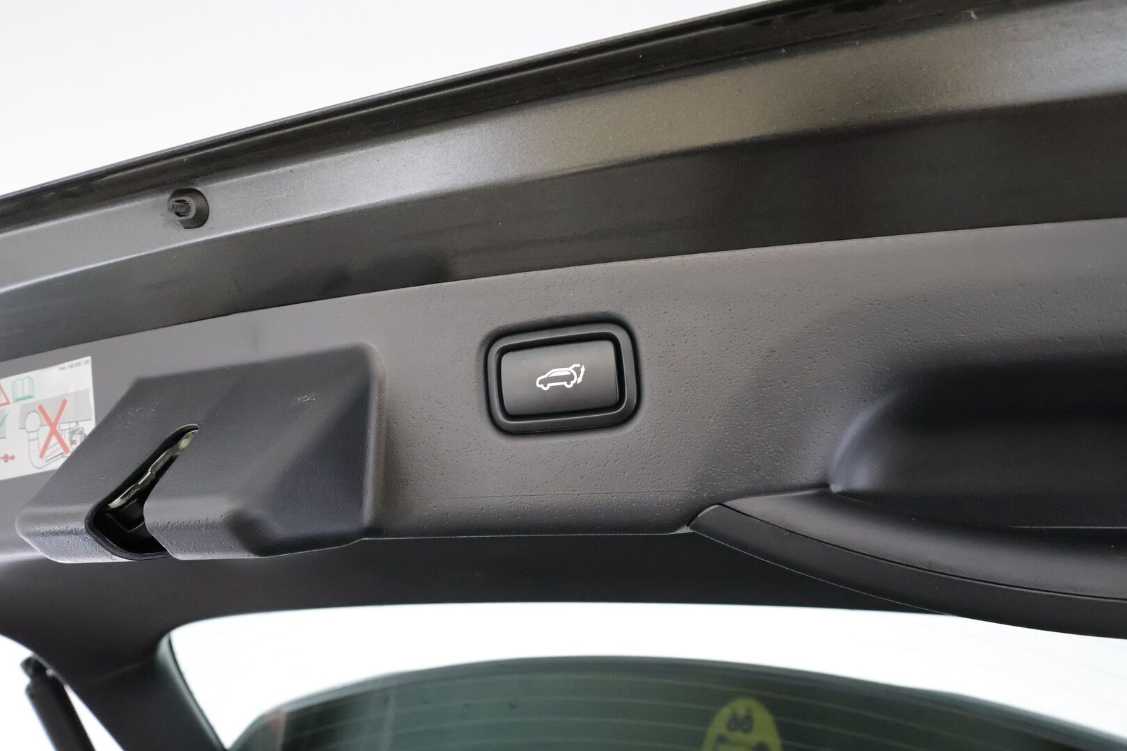 Kia Niro 2023 EX 64,8kWh 204hv Premium - | ACC | ILP | Koukku | Sähköpenkki | Puolinahat | LED | V2L | HDA | P.kamera | Keyless | Sähk. takaluukku | Merkkihuollot | 2x renkaat aluin |