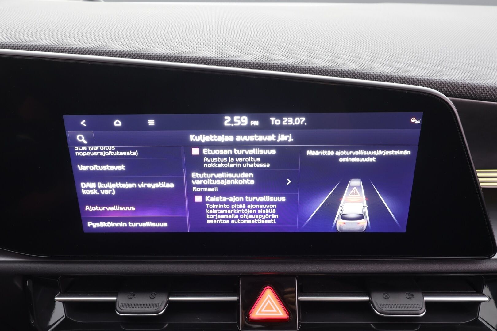 Kia Niro 2023 EX 64,8kWh 204hv Premium - | ACC | ILP | Koukku | Sähköpenkki | Puolinahat | LED | V2L | HDA | P.kamera | Keyless | Sähk. takaluukku | Merkkihuollot | 2x renkaat aluin |