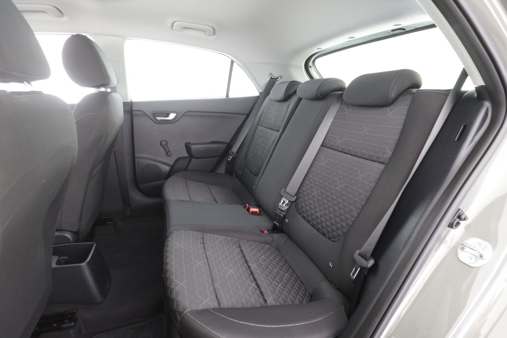 Kia Rio 2024 1,2 LX - | Vakkari | Ilmastointi | Lämm. ratti | BT | Penkinlämmittimet | Merkkihuollot | Suomiauto | Kahdet renkaat | 