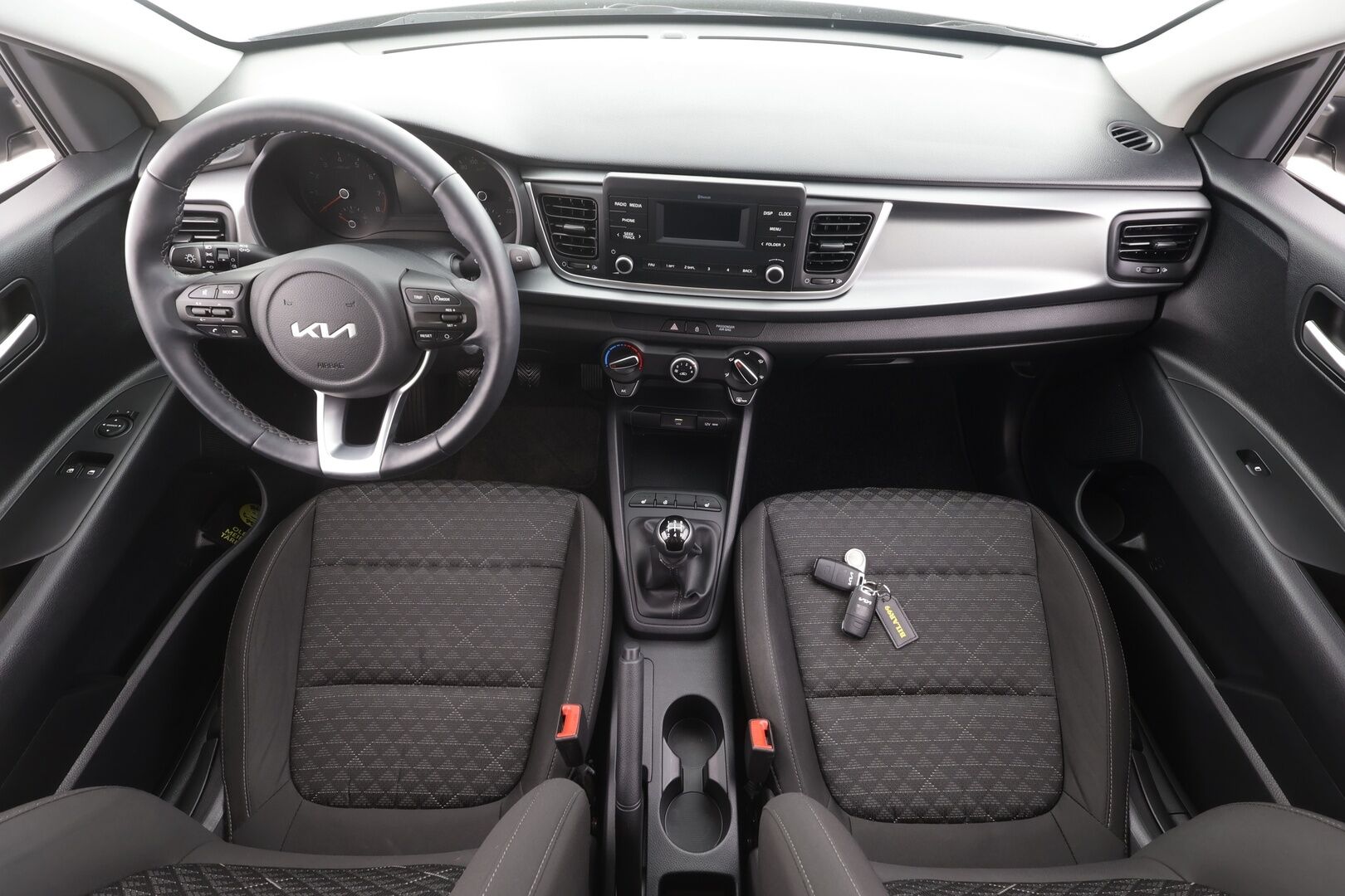 Kia Rio 2024 1,2 LX - | Vakkari | Ilmastointi | Lämm. ratti | BT | Penkinlämmittimet | Merkkihuollot | Suomiauto | Kahdet renkaat | 