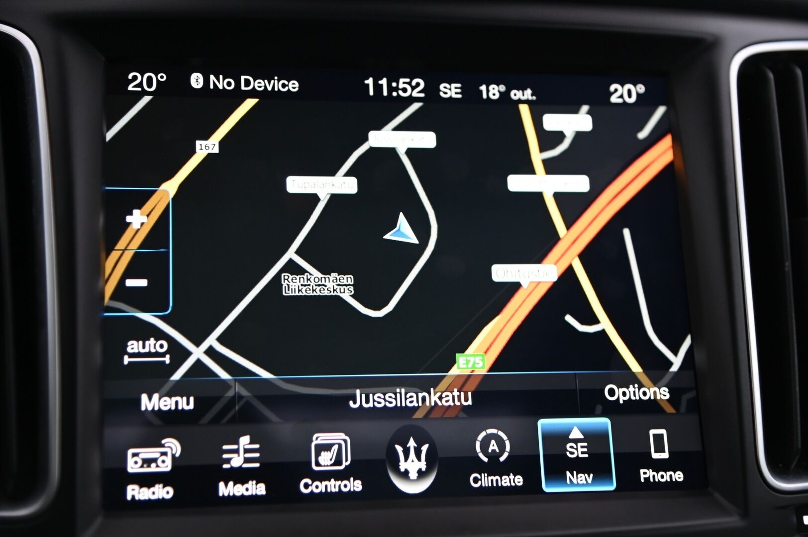 Maserati Levante 2017 3.0 Diesel AWD* Bowers&Wilkins / ACC / Panorama / Vetokoukku* - 3,99 % KORKOTARJOUS TÄHÄN AUTOON - *ALV / 2x renkaat&alumiinivanteet*