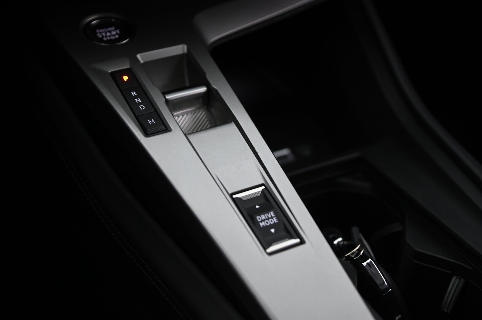 Peugeot 408 2023 Allure Pack PureTech 130 EAT8-automaatti - ACC | 360° | Lohkolämmitin | Lämmitettävä ratti | Osanahat | Merkkhuollot