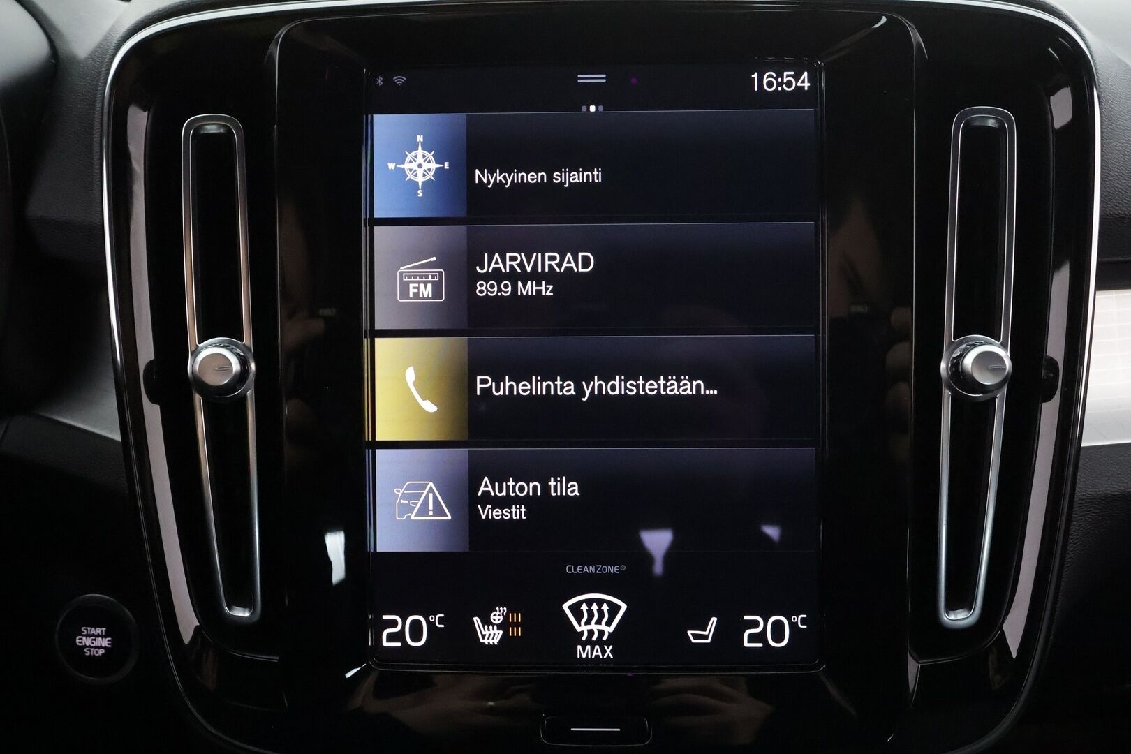 Volvo XC40 2024 T5 TwE Plus Dark aut * ACC / LED / P.kamera / Navi / Kaistavahti / Digimittaristo / Keyless * - 1-om Suomi-auto / 2x Latauskaapelit / Kahdet renkaat aluvanteilla / Merkkihuollot 