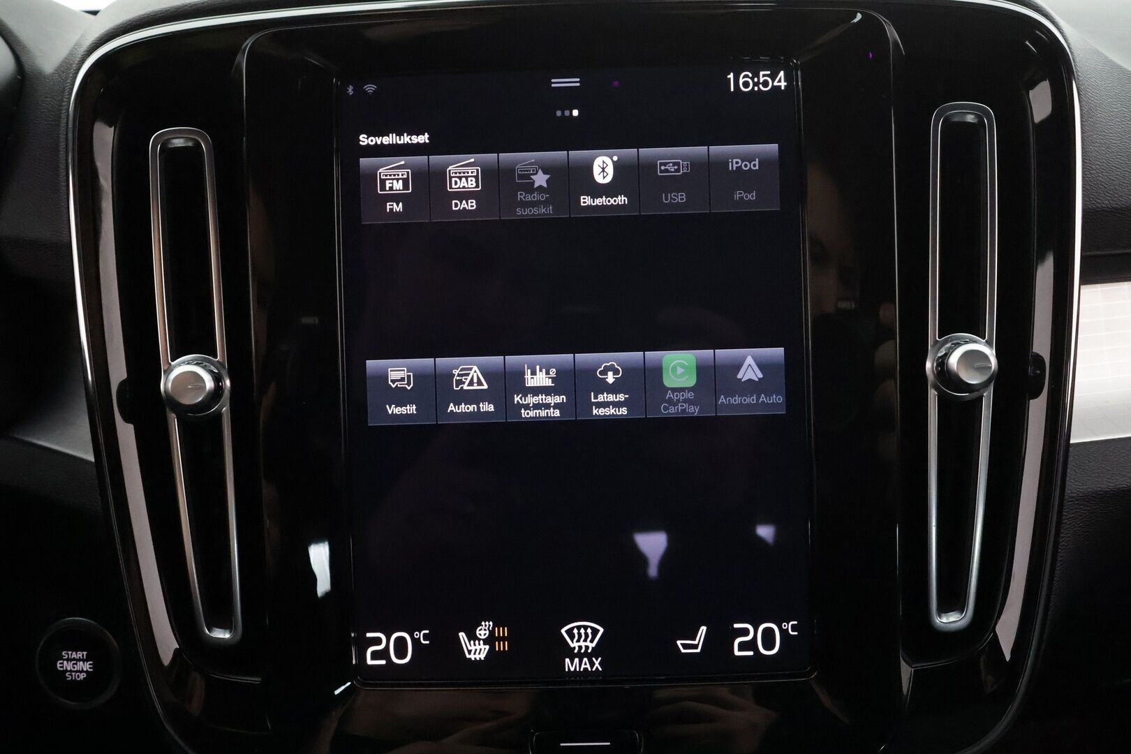 Volvo XC40 2024 T5 TwE Plus Dark aut * ACC / LED / P.kamera / Navi / Kaistavahti / Digimittaristo / Keyless * - 1-om Suomi-auto / 2x Latauskaapelit / Kahdet renkaat aluvanteilla / Merkkihuollot 