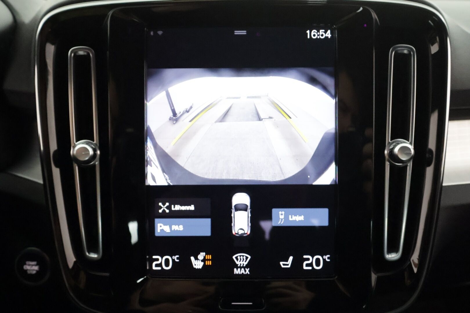 Volvo XC40 2024 T5 TwE Plus Dark aut * ACC / LED / P.kamera / Navi / Kaistavahti / Digimittaristo / Keyless * - 1-om Suomi-auto / 2x Latauskaapelit / Kahdet renkaat aluvanteilla / Merkkihuollot 