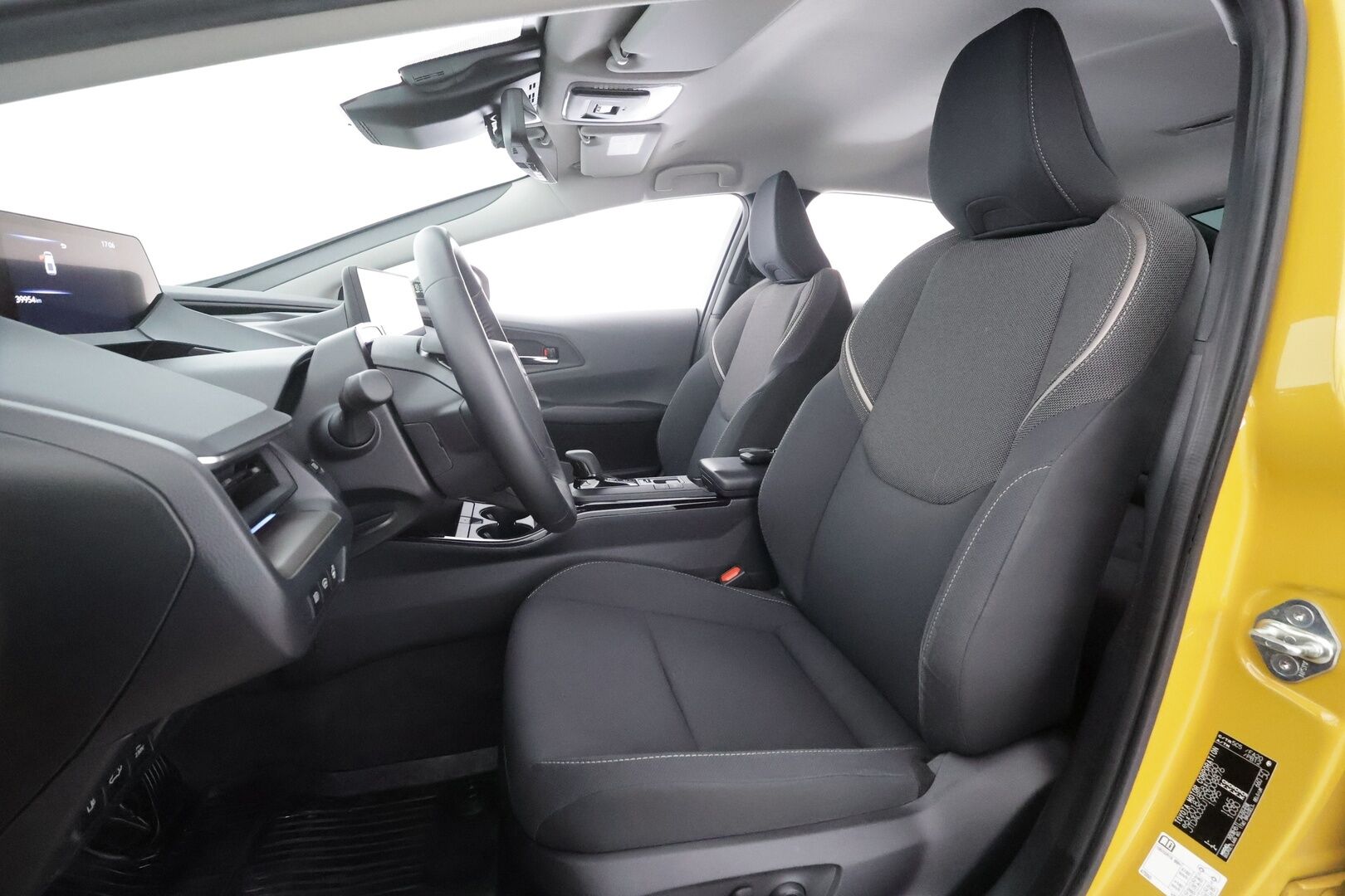 Toyota Prius Plug-in 2023 Hybrid Style - | Lohkolämmitin | ACC | LED | P.Kamera | Sähköpenkki | Kaistavahti | Katveavustin | Navi | Keyless | Suomi-auto | 2x Latauskaapelit | Kahdet renkaat | Merkkihuollot |