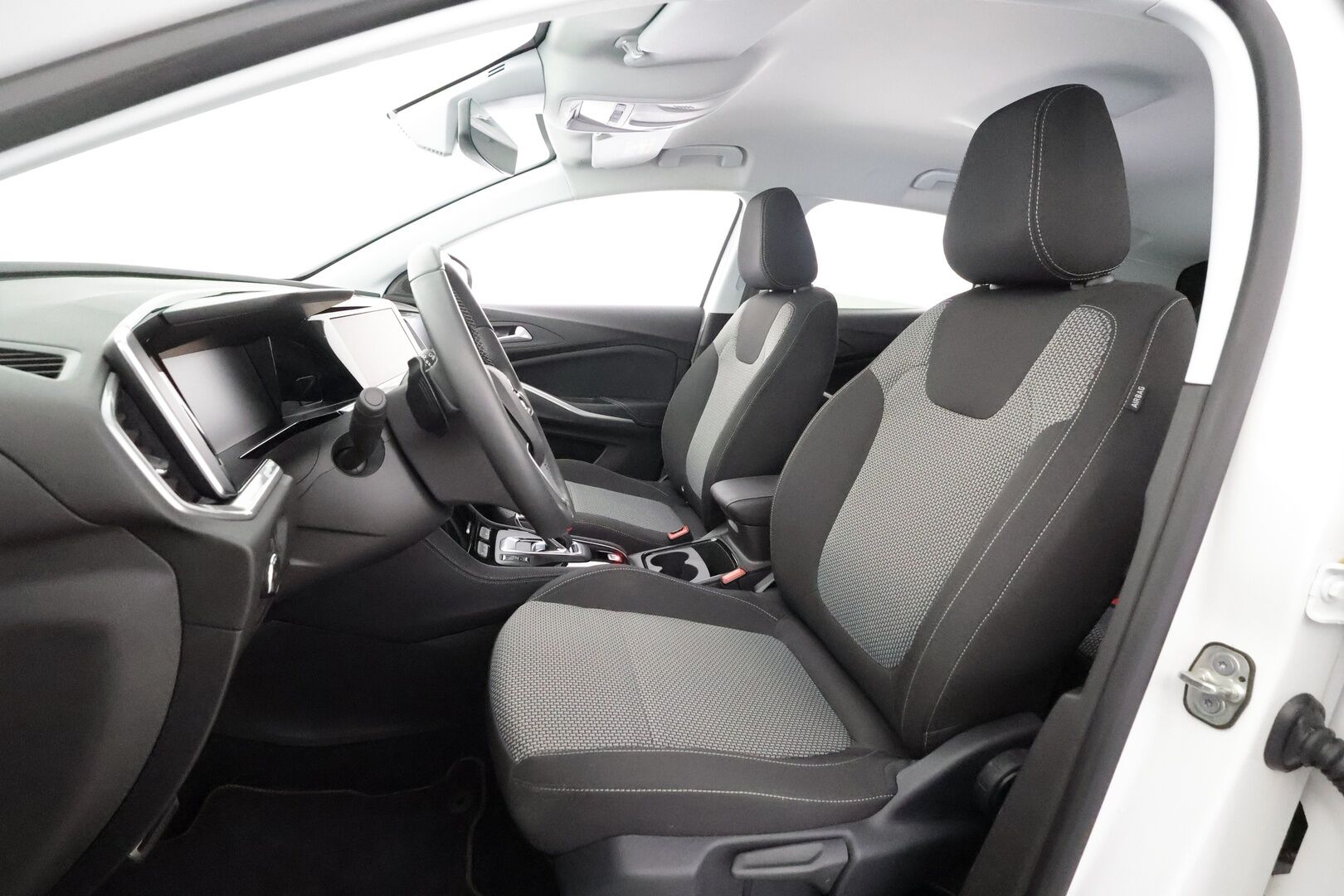 Opel Grandland 2023 Design&Tech 225 PHEV FWD A8 - | ACC | Lane Assist | BSM | P.kamera | Navi | Digimittaristo | LED | Apple & Android | Lämm. ratti | Lämm. tuulilasi | 2x renkaat aluin | 