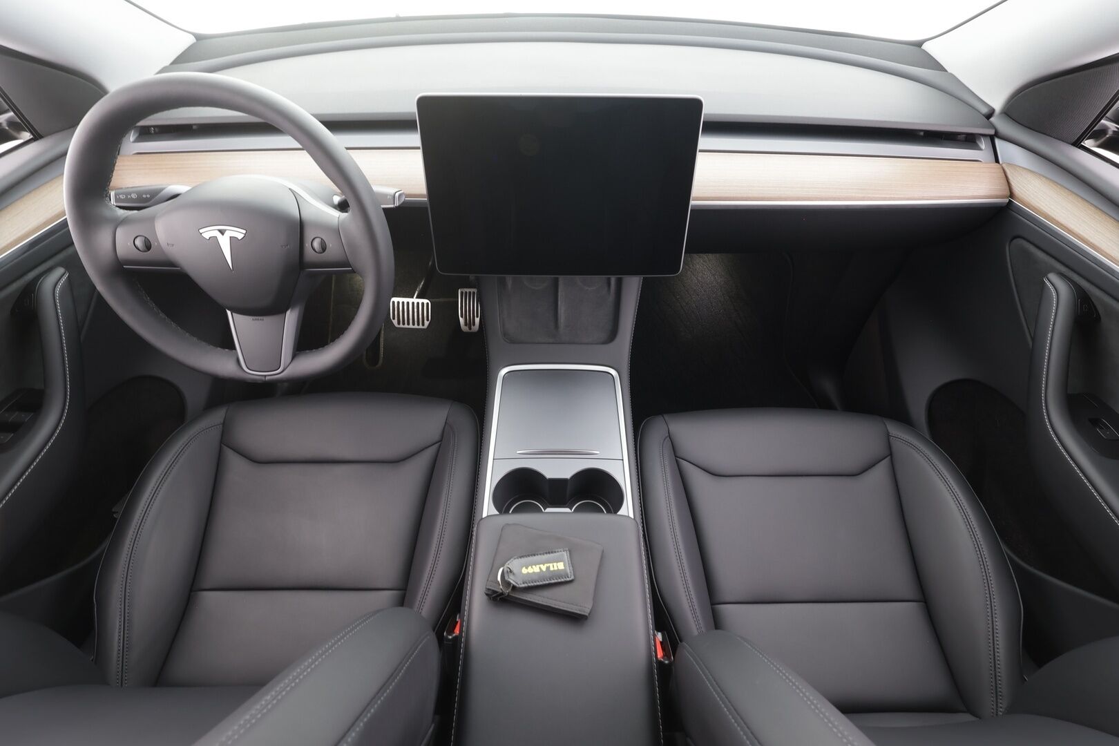 Tesla Model Y 2023 Long Range - | ACC | ILP | Koukku | Matrix | Ryzen | Lasikatto | Premium audio | Sähkönahat | Muistipenkki | P.kamera | 1-om suomiauto | 