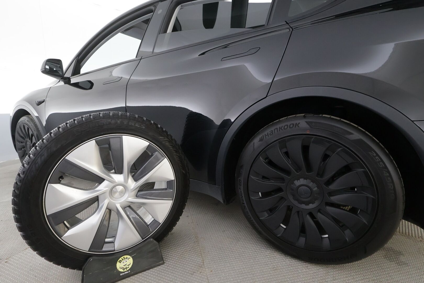 Tesla Model Y 2023 Long Range - | ACC | ILP | Koukku | Matrix | Ryzen | Lasikatto | Premium audio | Sähkönahat | Muistipenkki | P.kamera | 1-om suomiauto | 