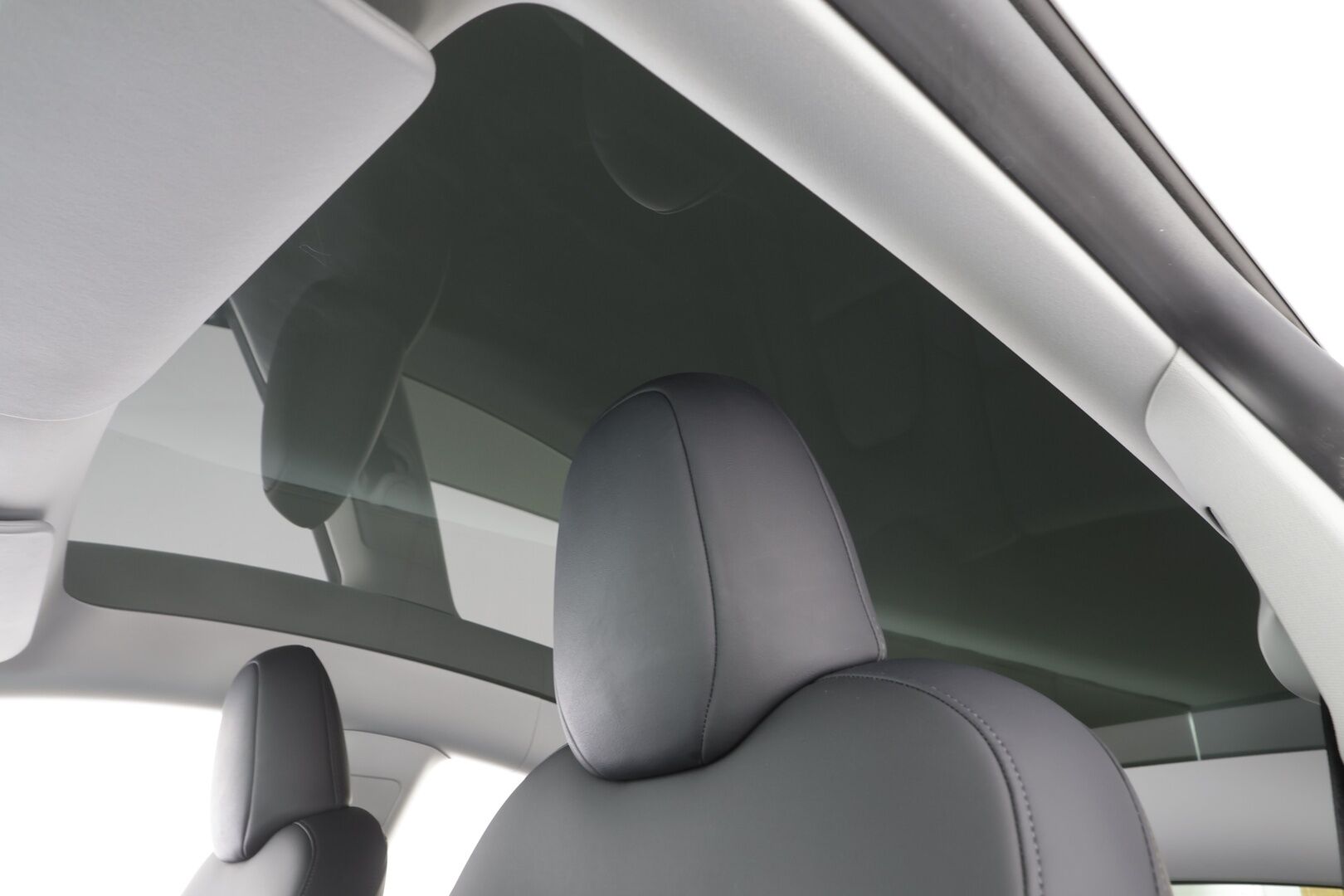 Tesla Model Y 2023 Long Range - | ACC | ILP | Koukku | Matrix | Ryzen | Lasikatto | Premium audio | Sähkönahat | Muistipenkki | P.kamera | 1-om suomiauto | 