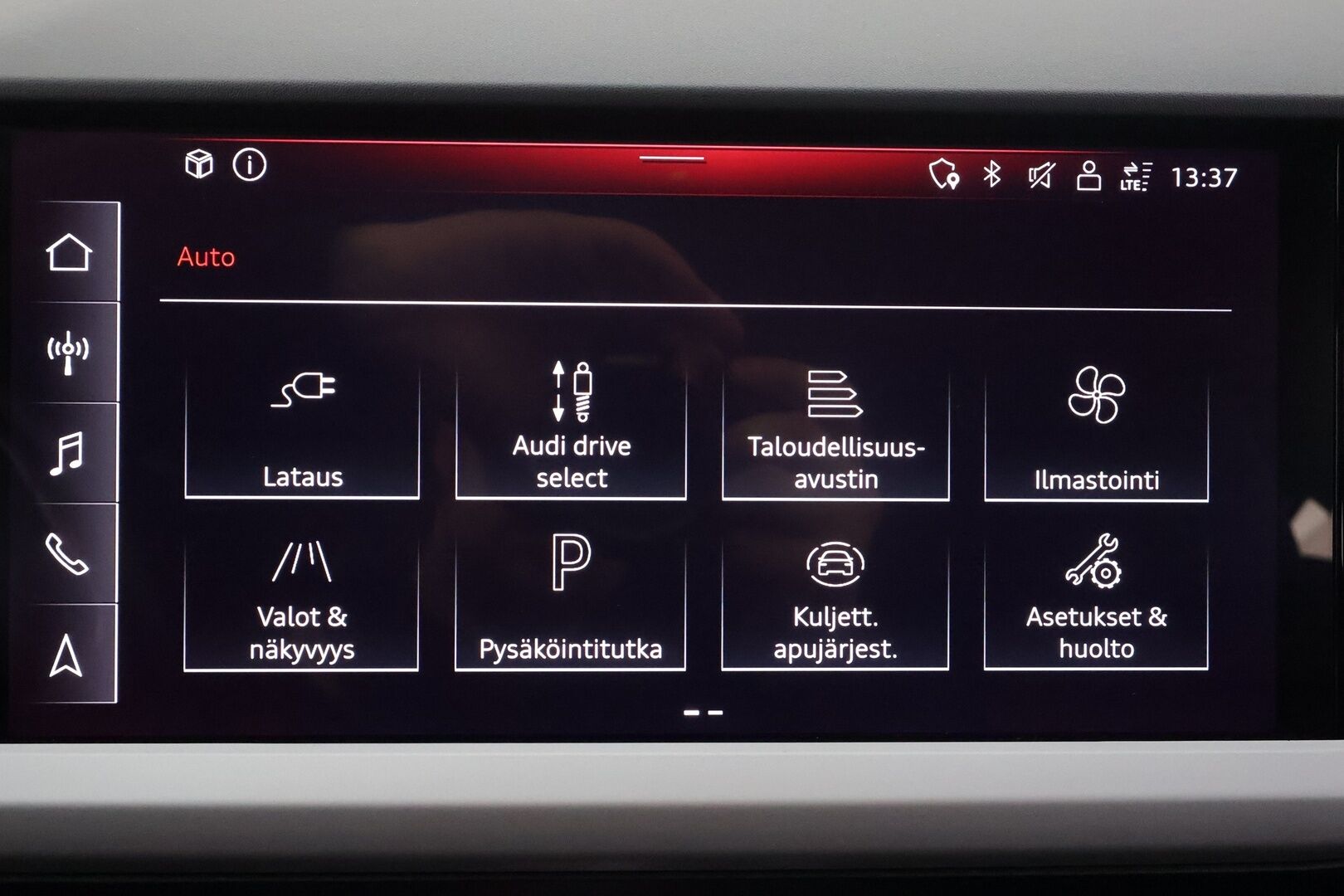 Audi Q4 e-tron 2023 40 e-tron - | ACC | ILP | Koukku | SONOS | Sporttipenkit | P.kamera | Digimittaristo | Kaistavahti | Pre Sense | LED | 1.om suomiauto | 2x renkaat aluin | ALV | 