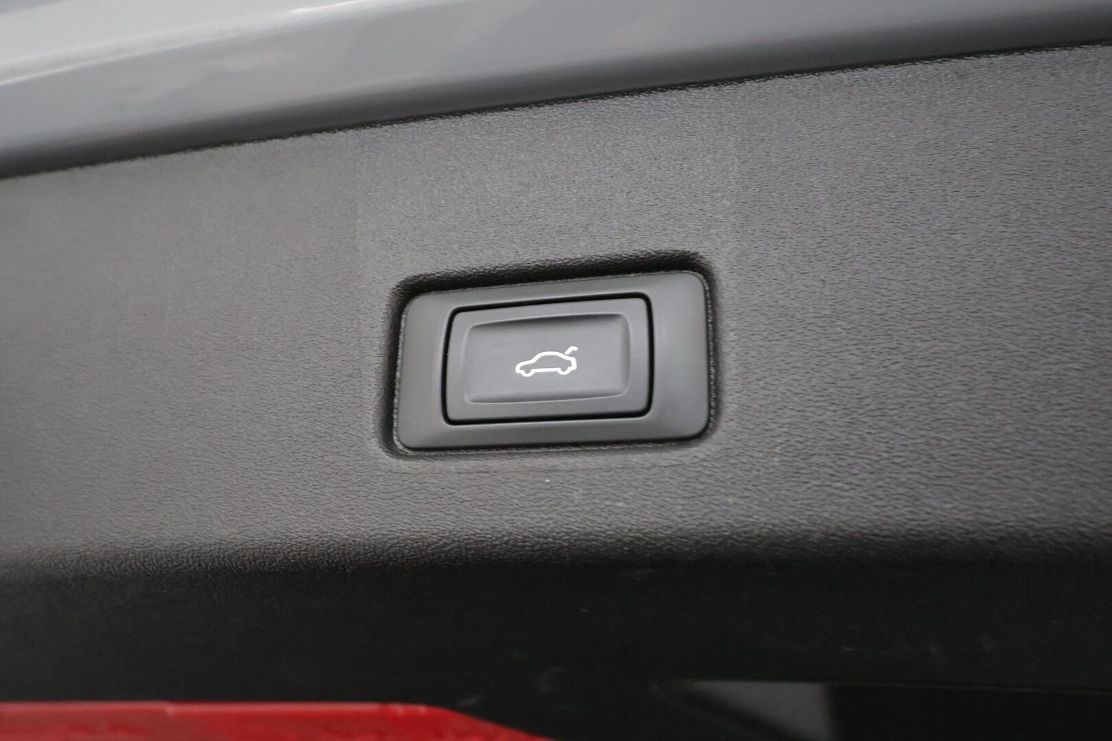 Audi Q4 e-tron 2023 40 e-tron - | ACC | ILP | Koukku | SONOS | Sporttipenkit | P.kamera | Digimittaristo | Kaistavahti | Pre Sense | LED | 1.om suomiauto | 2x renkaat aluin | ALV | 