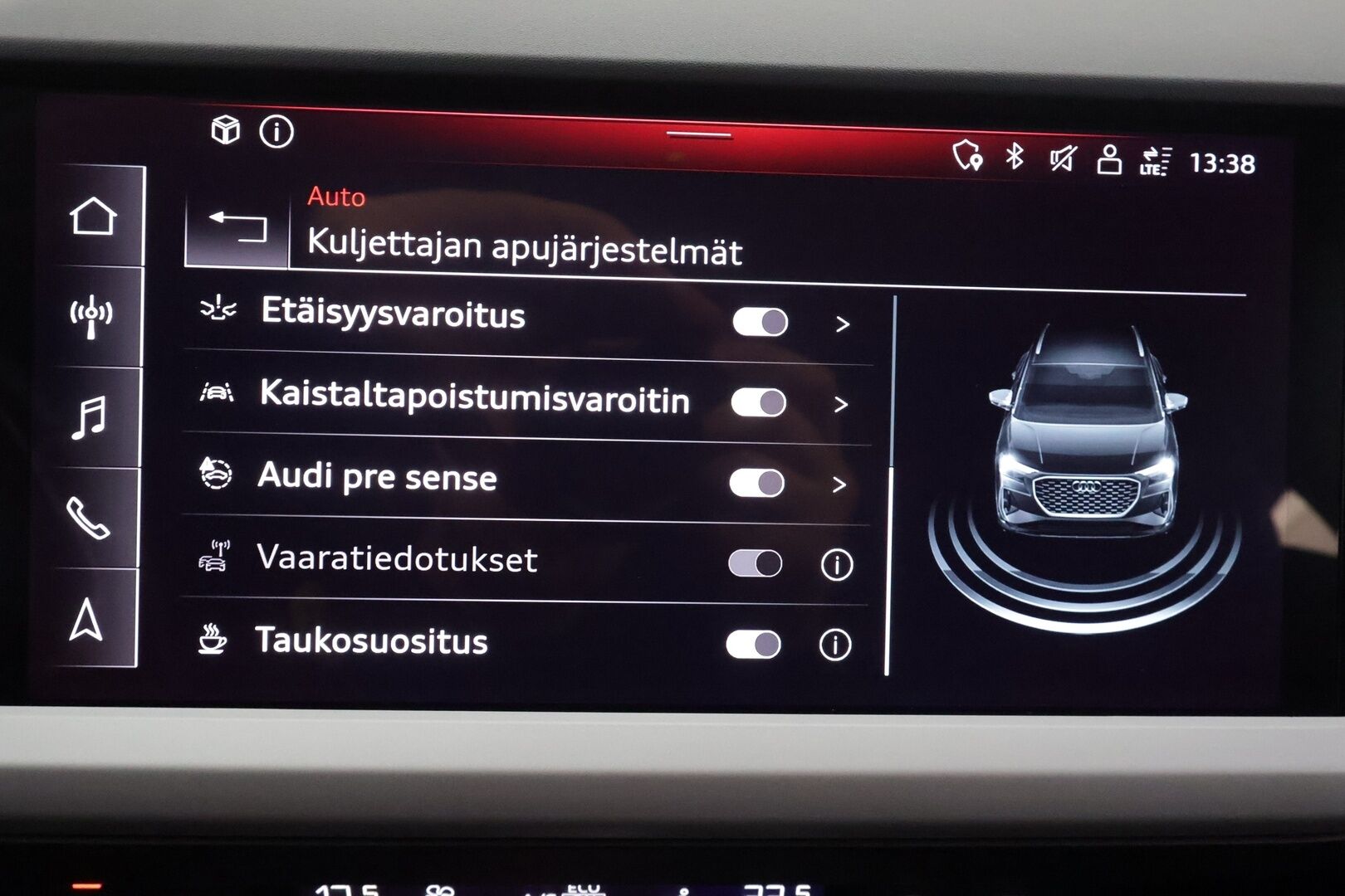 Audi Q4 e-tron 2023 40 e-tron - | ACC | ILP | Koukku | SONOS | Sporttipenkit | P.kamera | Digimittaristo | Kaistavahti | Pre Sense | LED | 1.om suomiauto | 2x renkaat aluin | ALV | 
