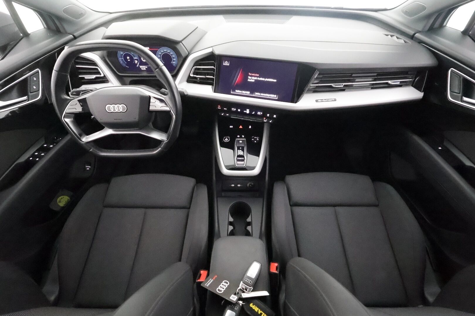 Audi Q4 e-tron 2023 40 e-tron - | ACC | ILP | Koukku | SONOS | Sporttipenkit | P.kamera | Digimittaristo | Kaistavahti | Pre Sense | LED | 1.om suomiauto | 2x renkaat aluin | ALV | 