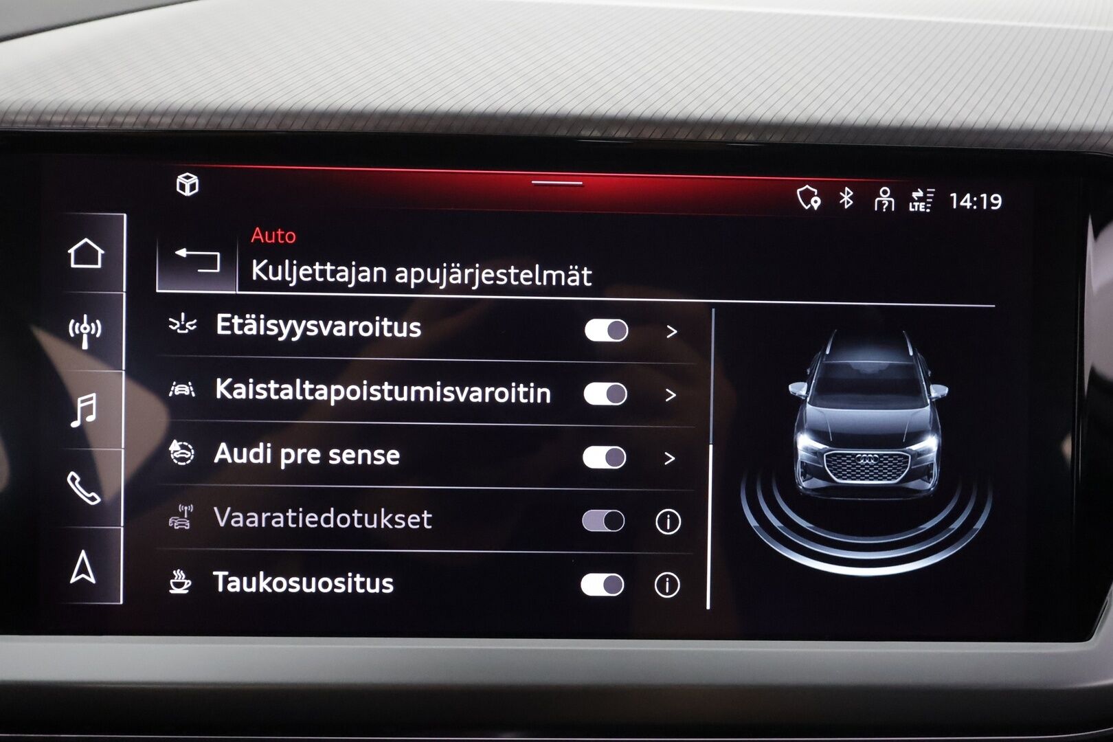 Audi Q4 e-tron 2023 50 e-tron quattro - 1OM Suomiauto | Koukku | Sonos Audio | HUD | ACC | Matrix LED | Sporttipenkit | Merkkihuollettu | Navi | Akuston esilämmitys | Huippuvarusteet!