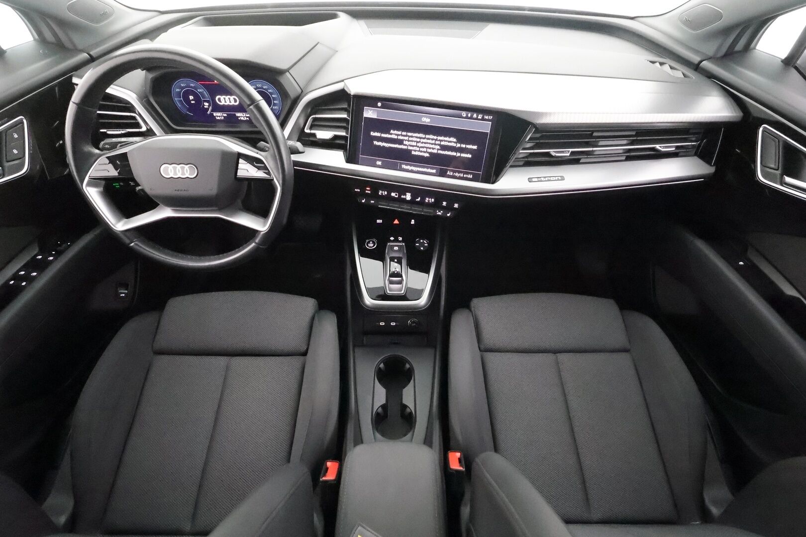 Audi Q4 e-tron 2023 50 e-tron quattro - 1OM Suomiauto | Koukku | Sonos Audio | HUD | ACC | Matrix LED | Sporttipenkit | Merkkihuollettu | Navi | Akuston esilämmitys | Huippuvarusteet!