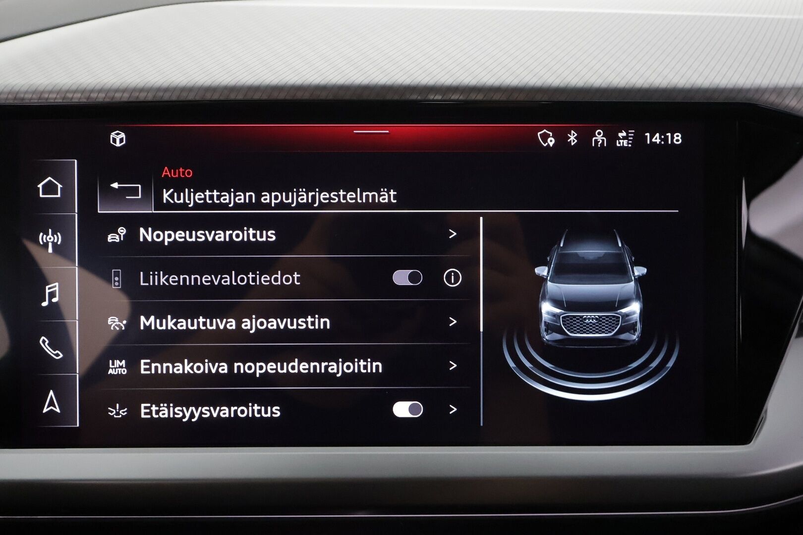 Audi Q4 e-tron 2023 50 e-tron quattro - 1OM Suomiauto | Koukku | Sonos Audio | HUD | ACC | Matrix LED | Sporttipenkit | Merkkihuollettu | Navi | Akuston esilämmitys | Huippuvarusteet!