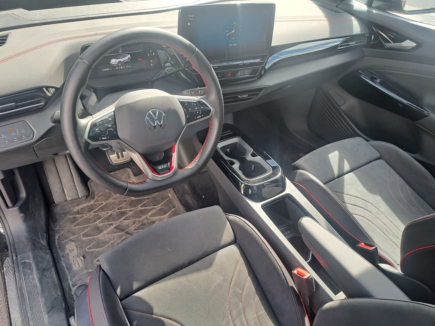 Volkswagen ID.5 2023 GTX Dual Motor AWD Business Max, akku 77 kWh **Huippuvarusteet! / HUD / Lämpöpumppu / Sporttipenkit / Lasikatto / TULOSSA** - 3,99 % KORKOTARJOUS TÄHÄN AUTOON - 