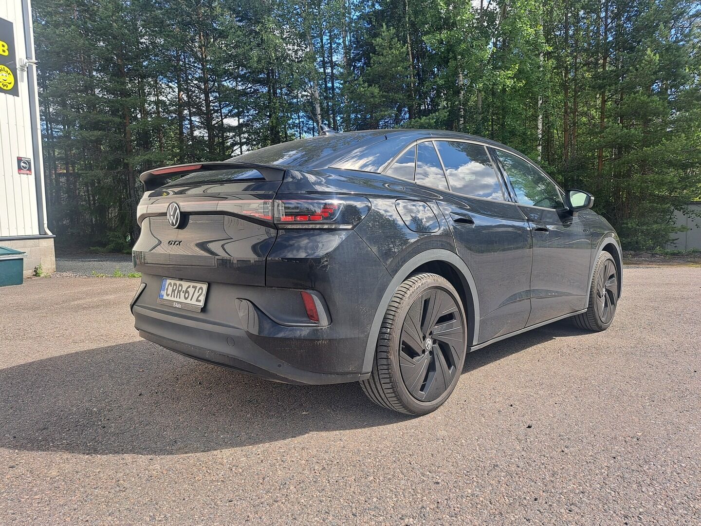 Volkswagen ID.5 2023 GTX Dual Motor AWD Business Max, akku 77 kWh **Huippuvarusteet! / HUD / Lämpöpumppu / Sporttipenkit / Lasikatto / TULOSSA** - 3,99 % KORKOTARJOUS TÄHÄN AUTOON - 