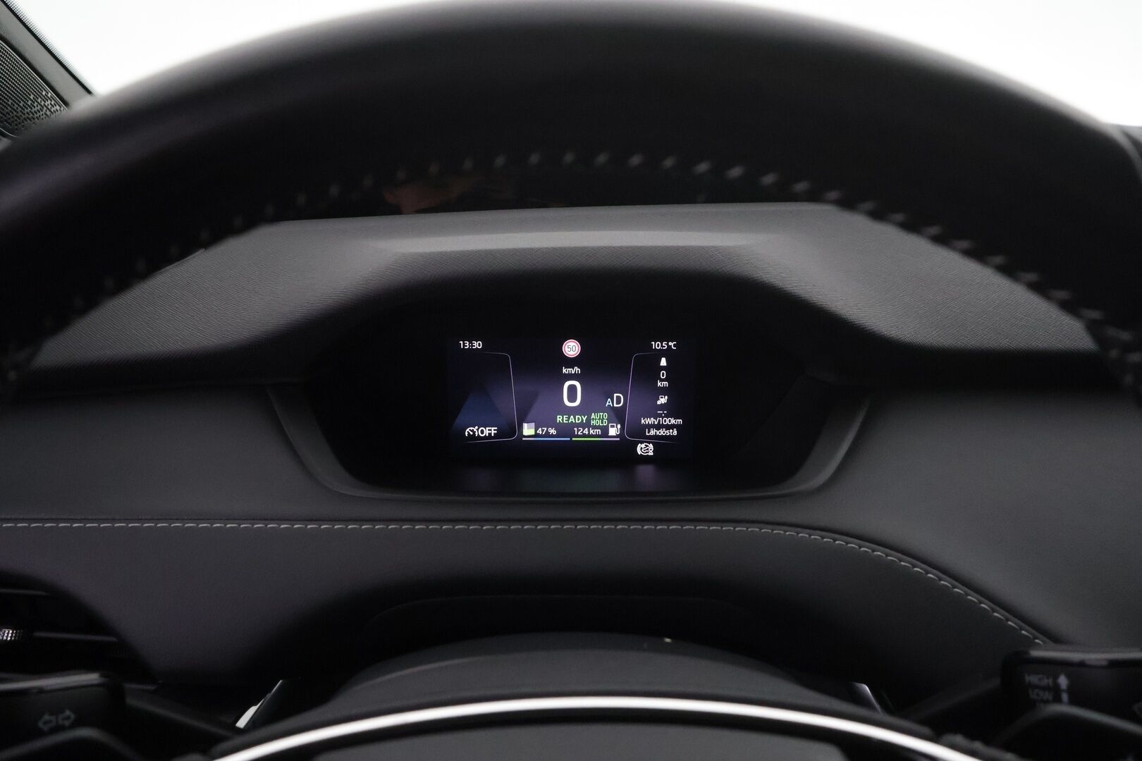 Skoda Enyaq 2023 Coupe 80x 4x4 RS iV * ACC / ILP / Hierova Muistipenkki / Matrix / Lasikatto / HUD / Canton / 360 / Koukku * - 2x Latauskaapelit / Akku kuntotarkastettu / Kahdet renkaat aluvanteilla