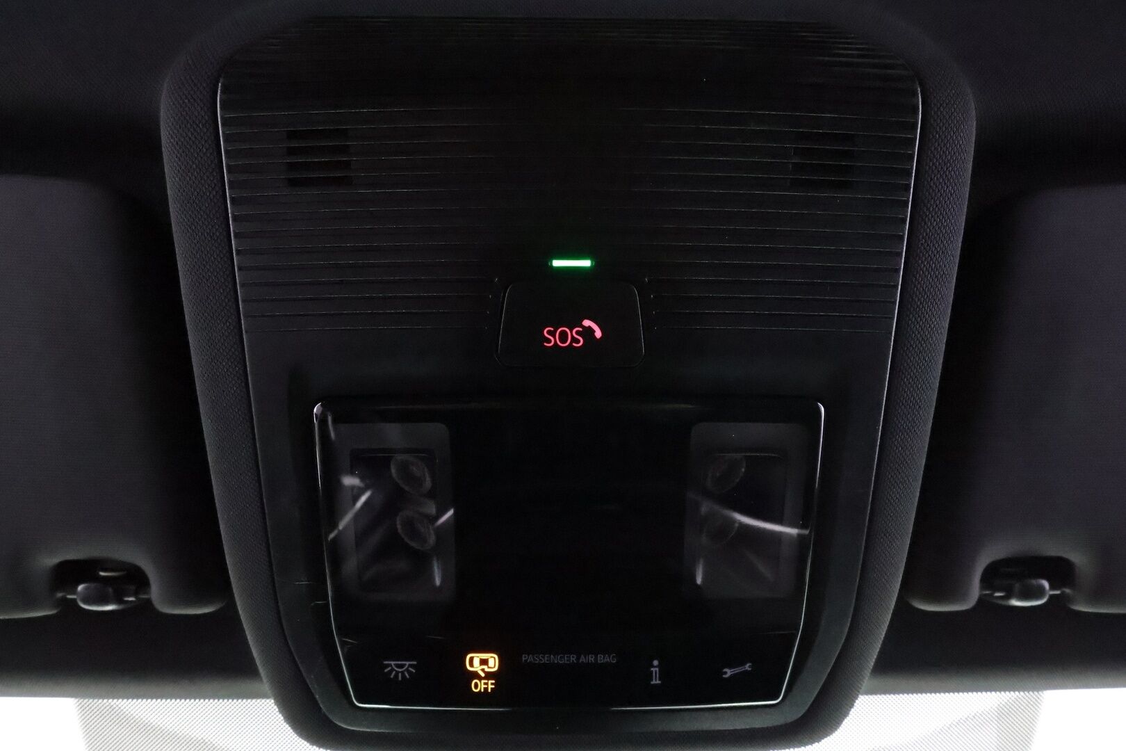 Skoda Enyaq 2023 Coupe 80x 4x4 RS iV * ACC / ILP / Hierova Muistipenkki / Matrix / Lasikatto / HUD / Canton / 360 / Koukku * - 2x Latauskaapelit / Akku kuntotarkastettu / Kahdet renkaat aluvanteilla