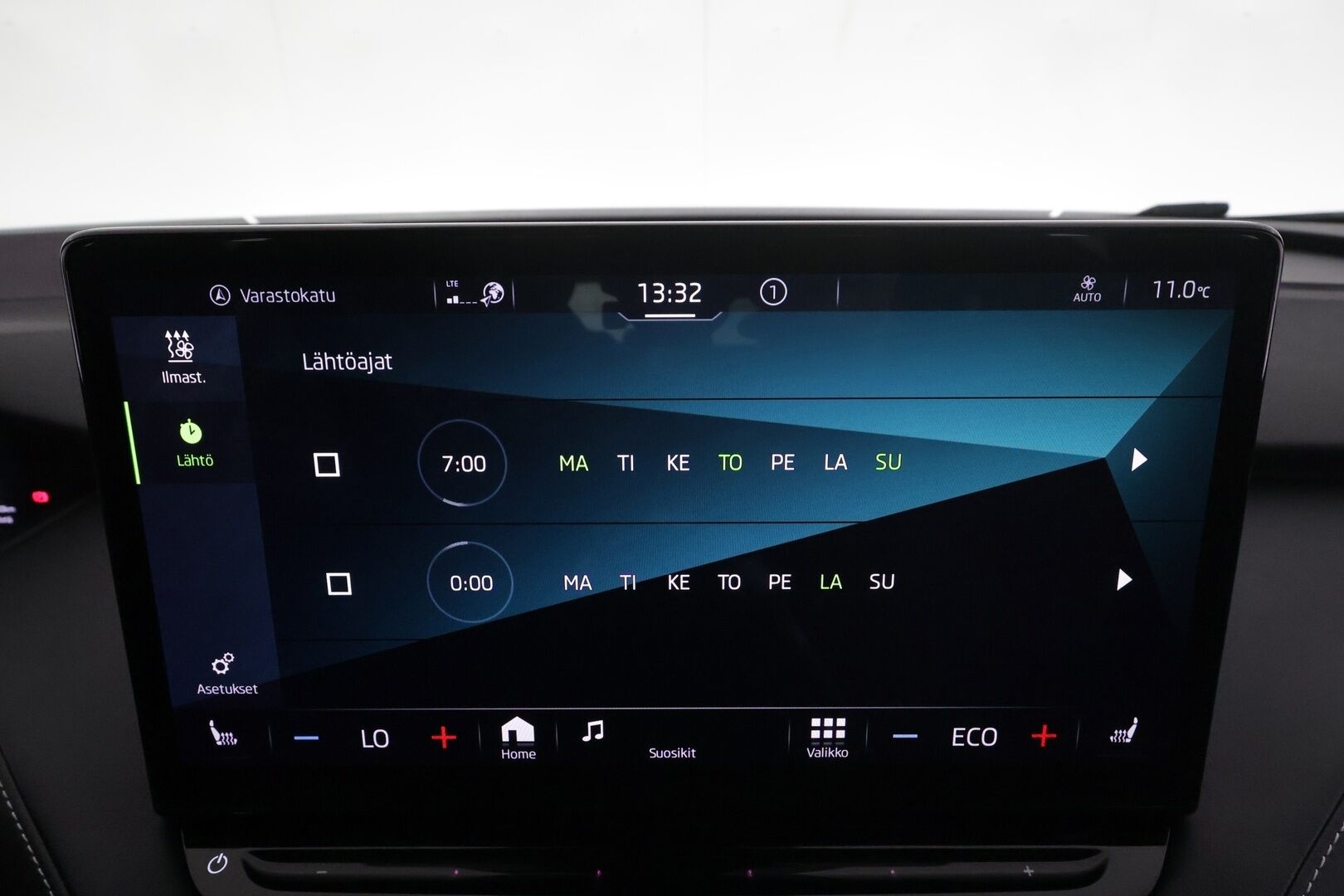 Skoda Enyaq 2023 Coupe 80x 4x4 RS iV * ACC / ILP / Hierova Muistipenkki / Matrix / Lasikatto / HUD / Canton / 360 / Koukku * - 2x Latauskaapelit / Akku kuntotarkastettu / Kahdet renkaat aluvanteilla