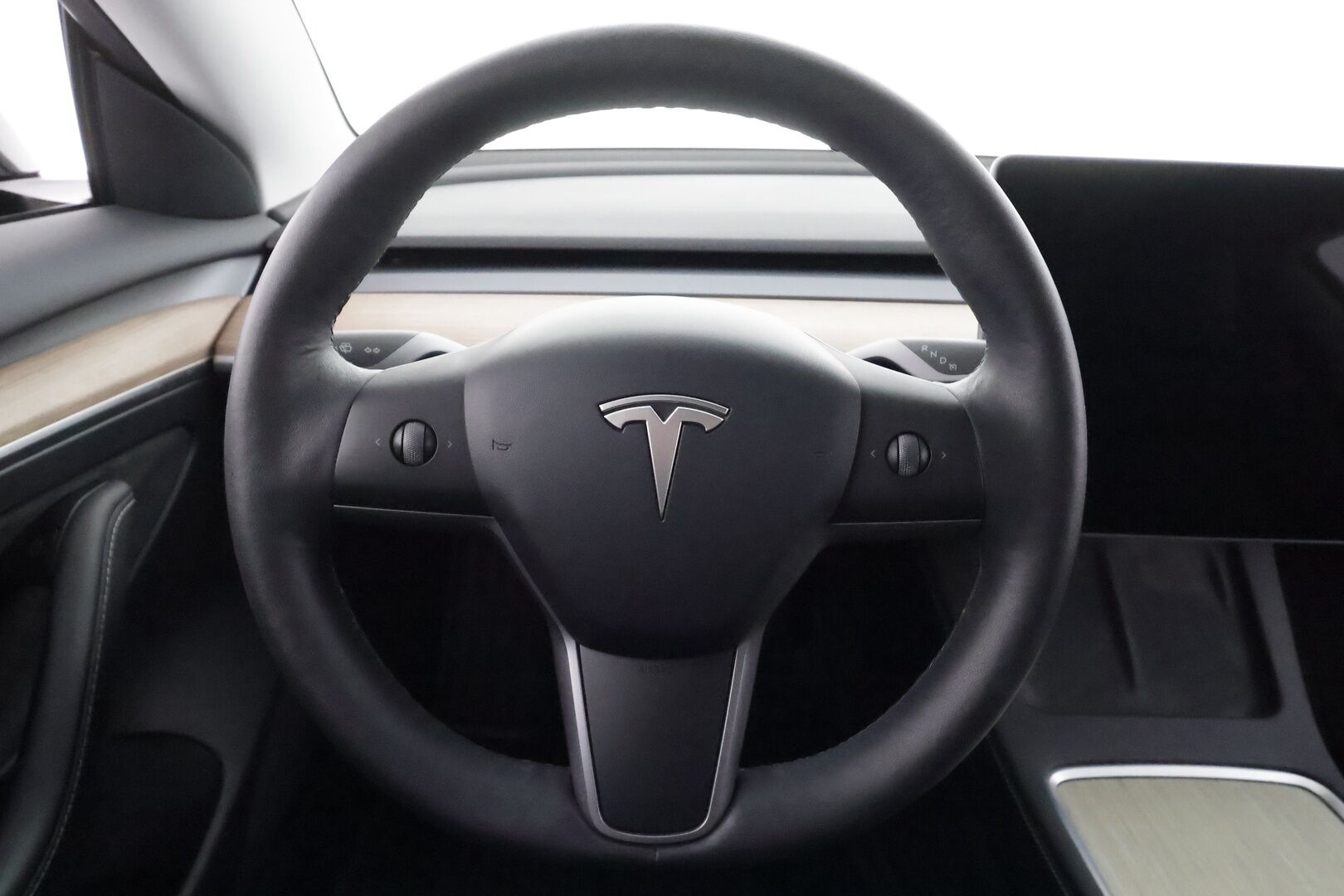 Tesla Model 3 2023 Standard Range Plus - | ILP | Lasikatto | ACC | Matrix-LED | P.kamera | Muistipenkki | Premium Speakers | Navi | Kaistavahti | Keyless | Kahdet renkaat | 2x Latauskaapelit | - KORKO VAIN 3,99 %