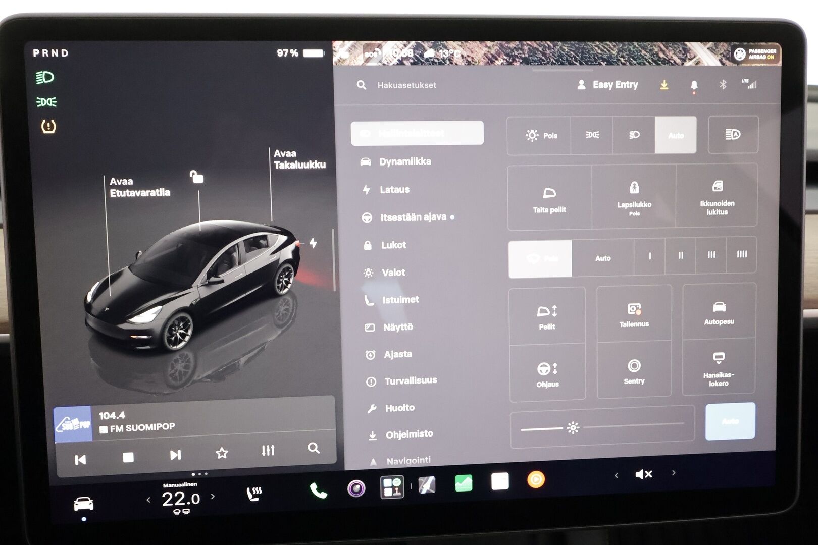 Tesla Model 3 2023 Standard Range Plus - | ILP | Lasikatto | ACC | Matrix-LED | P.kamera | Muistipenkki | Premium Speakers | Navi | Kaistavahti | Keyless | Kahdet renkaat | 2x Latauskaapelit | - KORKO VAIN 3,99 %