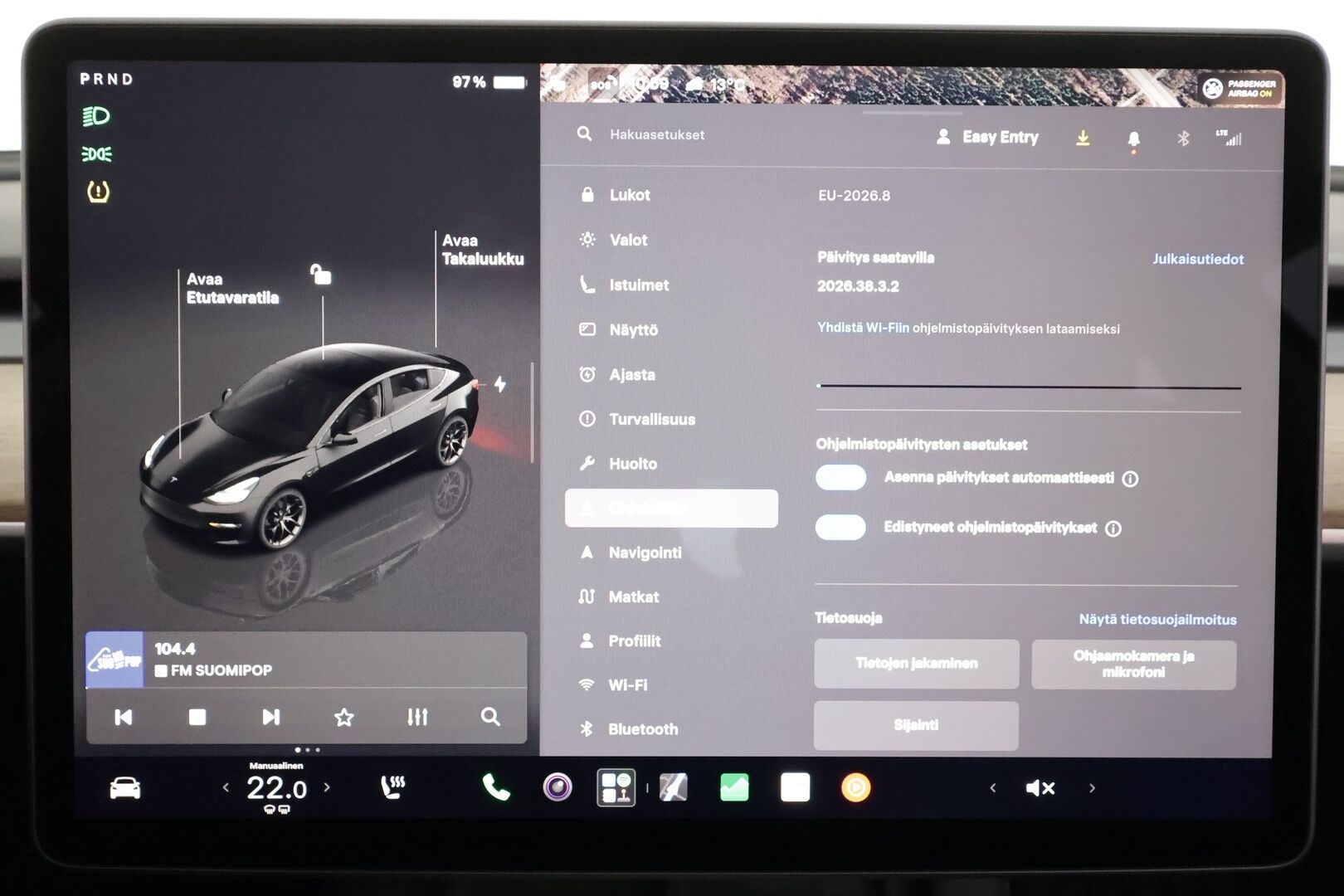 Tesla Model 3 2023 Standard Range Plus - | ILP | Lasikatto | ACC | Matrix-LED | P.kamera | Muistipenkki | Premium Speakers | Navi | Kaistavahti | Keyless | Kahdet renkaat | 2x Latauskaapelit | - KORKO VAIN 3,99 %