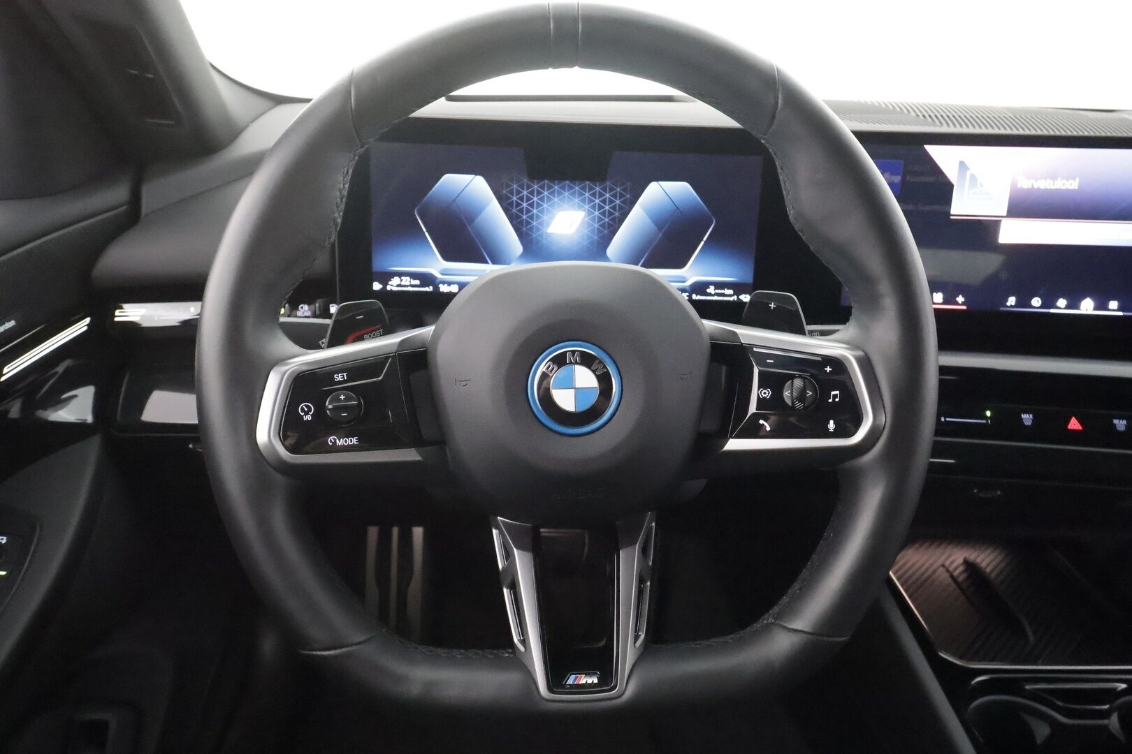 BMW 530 2024 G60 Sedan 530e A Charged Edition M Sport - | ACC | Akkukäyttöinen lisälämmitin | Harman/Kardon | HUD | 360° Kamera | Adapt. LED | Widescreen | Sporttinahat | Osasähköt | Urheilualusta | Suomi-auto | Kahdet Renkaat | Merkkihuollettu |