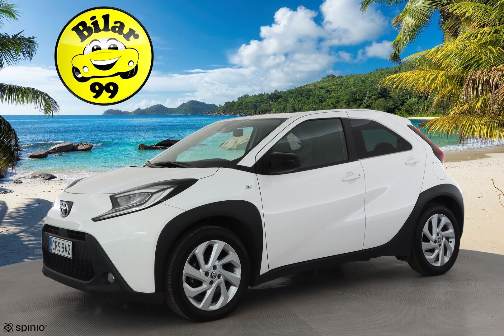 Toyota Aygo X 2024 1,0 VVT-i Play Edition Multidrive S * Suomi-auto / ACC / P.kamera / LED / Ratinlämmitin * - Kahdet renkaat aluvanteilla / Merkkihuollettu